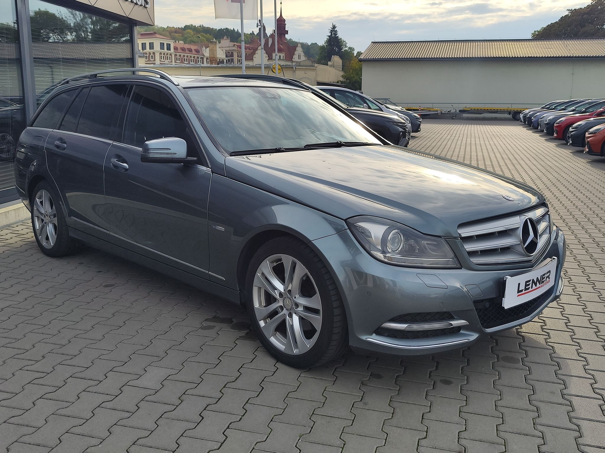 Mercedes-Benz Třídy C, 250d/150kW 4Matic AT - fotka 3