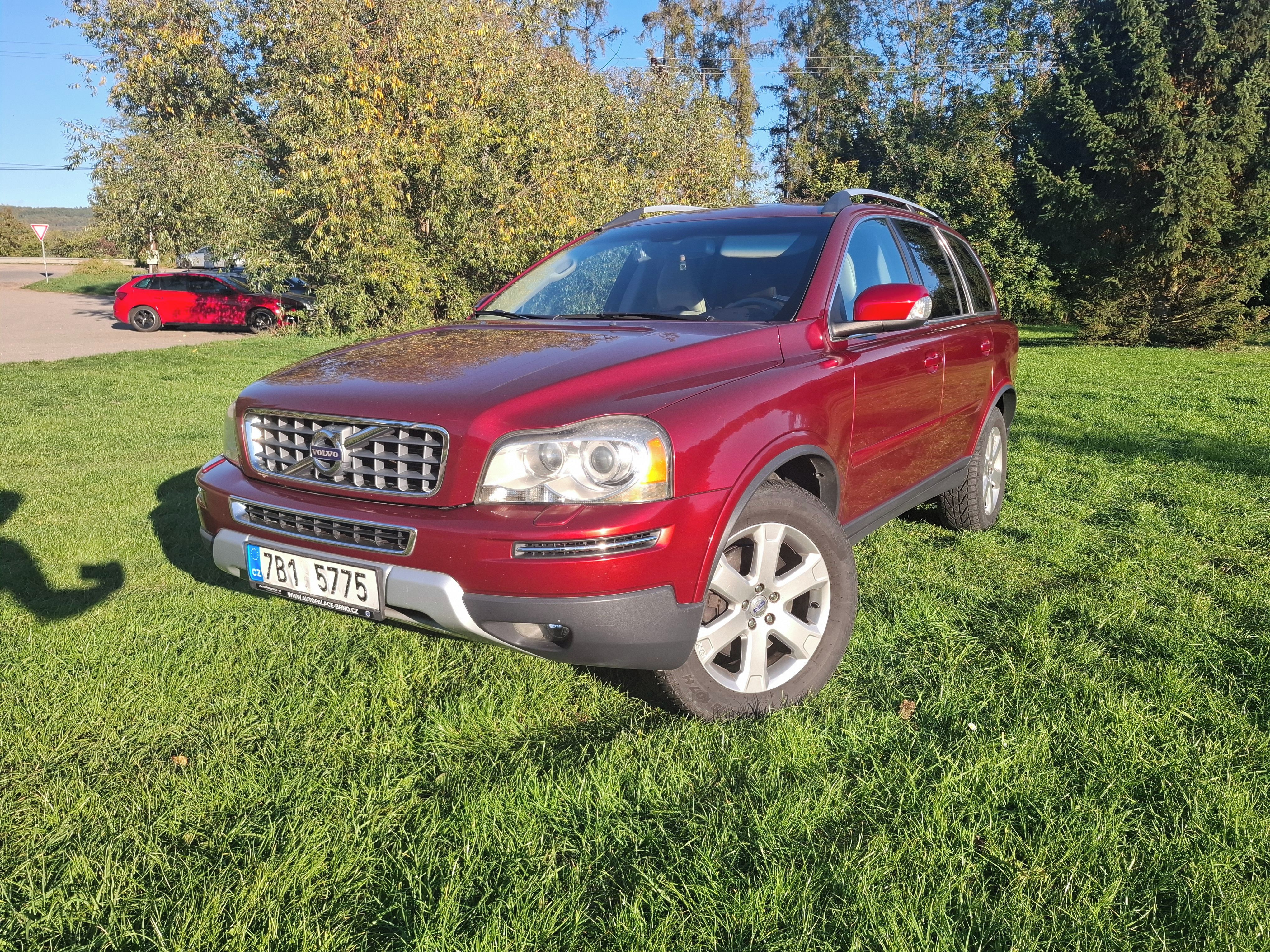 Volvo XC90, Volvo XC90 2.4 D5