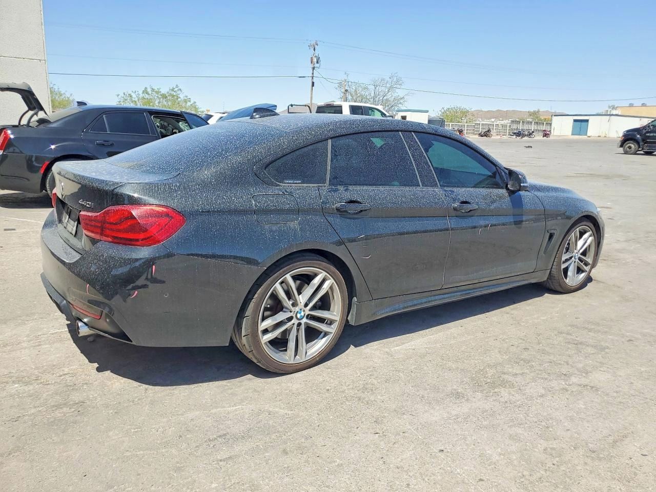 BMW Řada 4, Auto na cestě - fotka 3