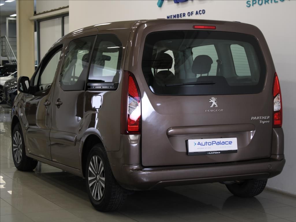 Peugeot Partner, 1,6 VTi Tepee Active 1.maj.ČR - fotka 3
