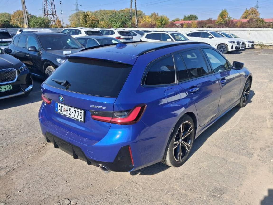 BMW Řada 3, 330d xDrive Touring - fotka 4