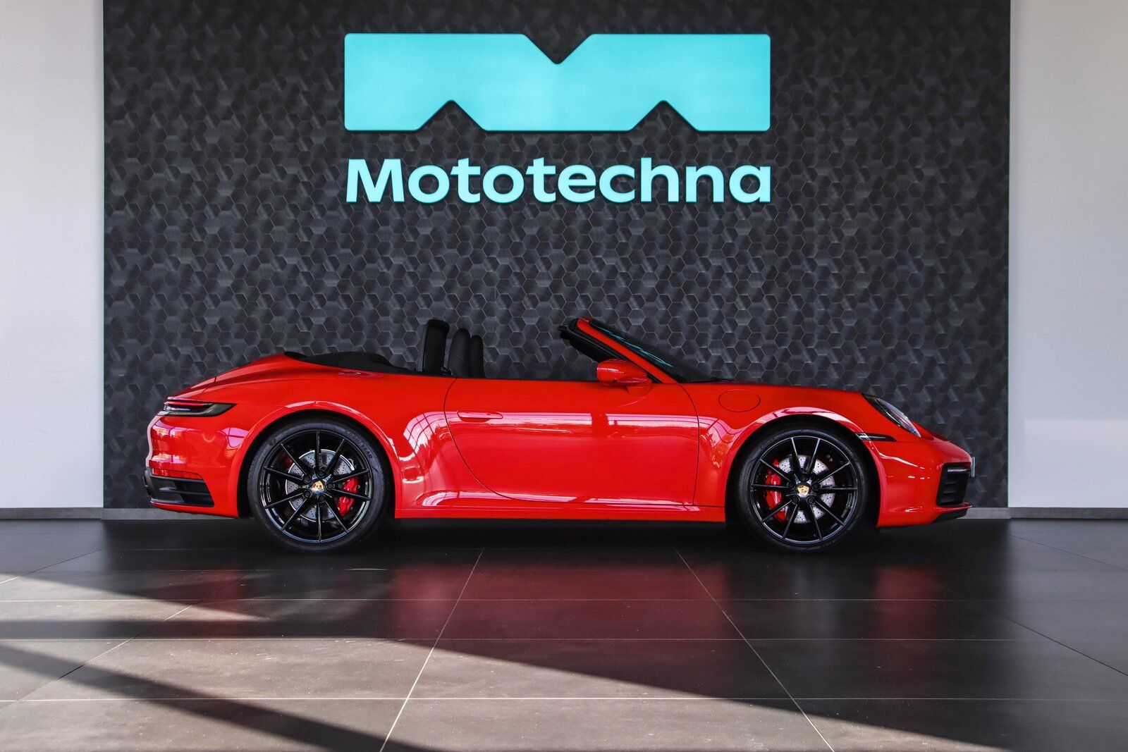 Porsche 911, Carrera S, Sport Chrono Paket - fotka 6