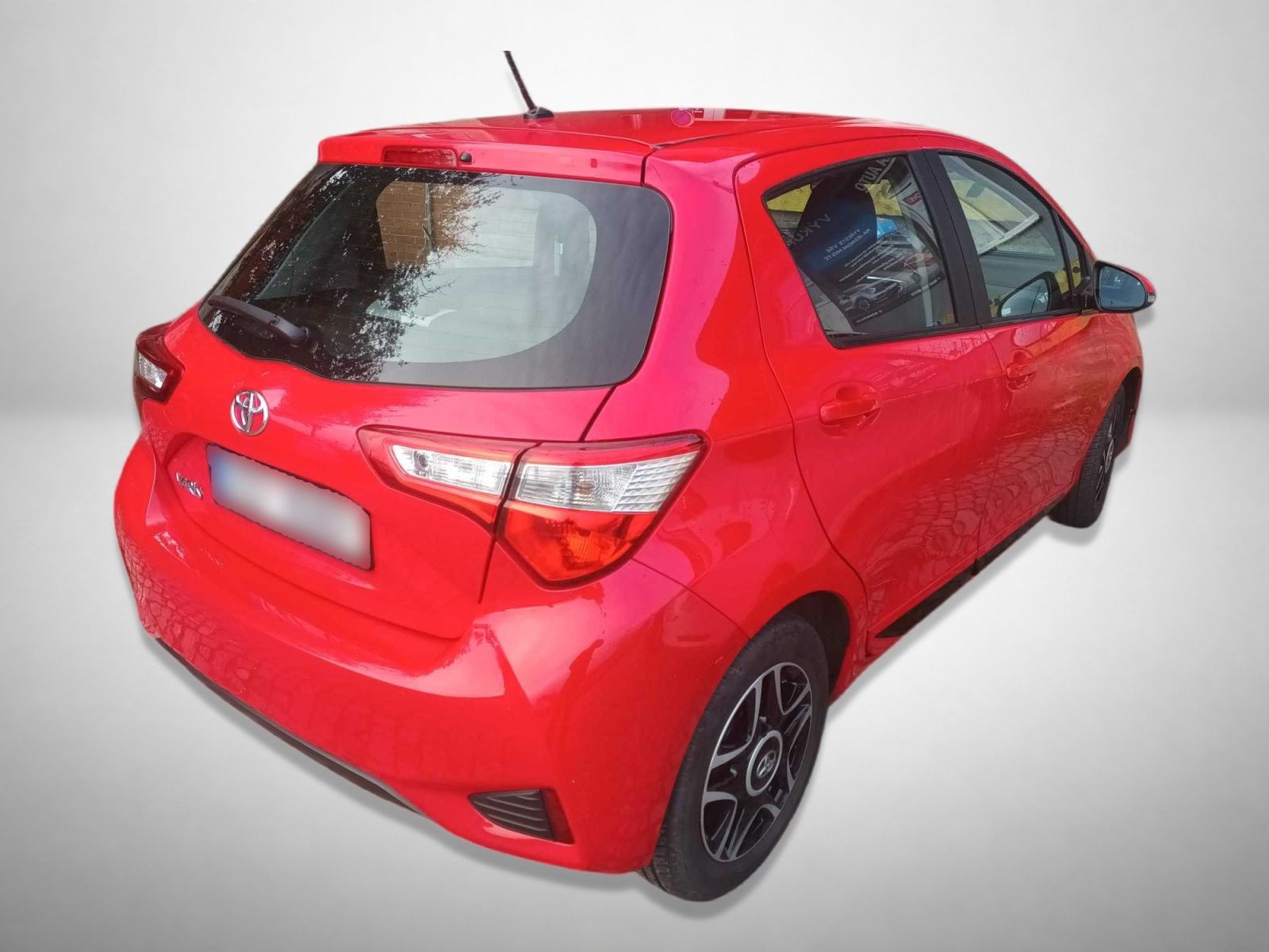 Toyota Yaris, 1.0 VVT-i, Serv.kniha - fotka 2