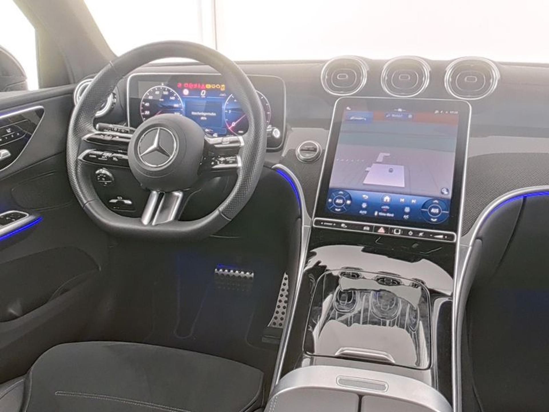 Mercedes-Benz GLC, 220d AMG - fotka 3