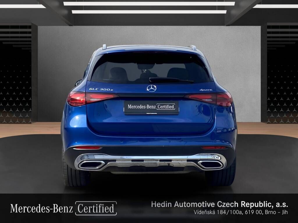 Mercedes-Benz GLC, 300 e 4MATIC - fotka 4