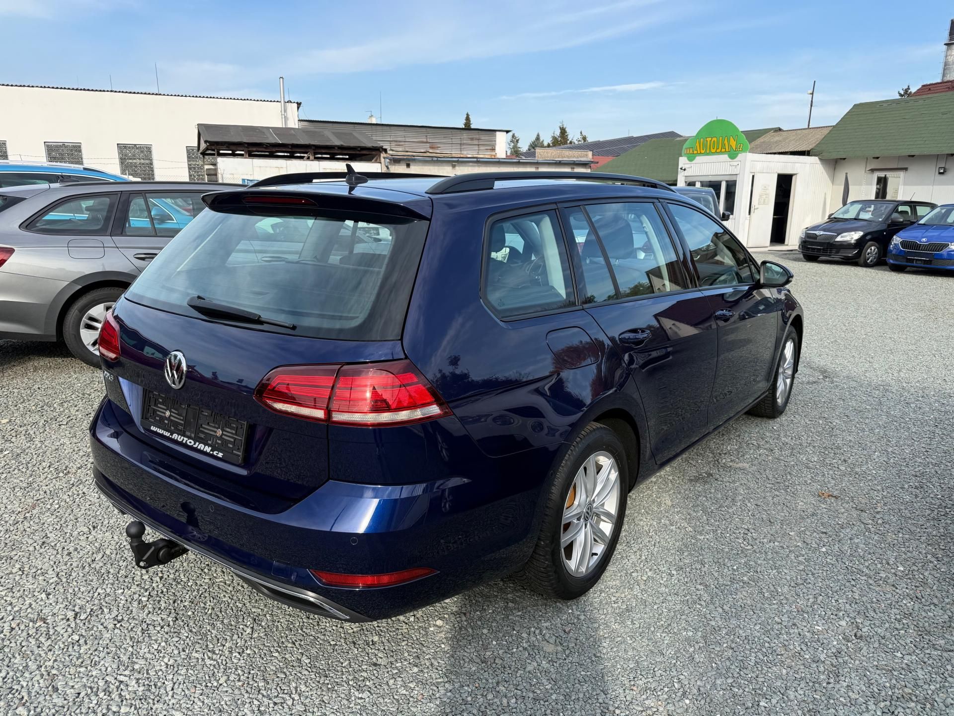 Volkswagen Golf, 1.5 TSI COMFORTLINE - fotka 6
