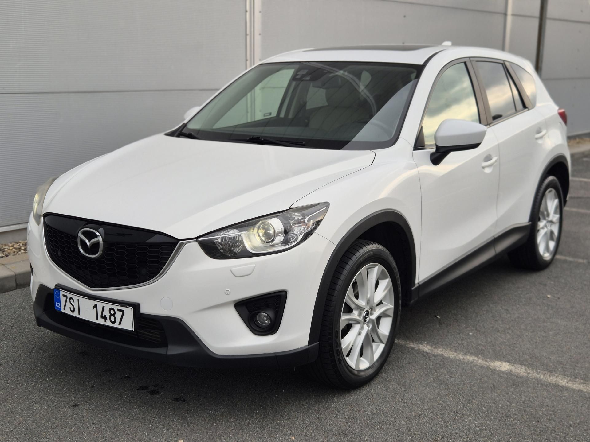 Mazda CX-5, 2.2D Automat 4x4 Tažné - fotka 4
