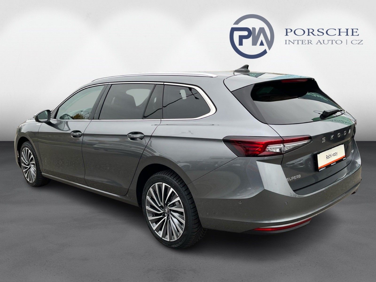 Škoda Superb, L&K 2,0TDi 142 4X4 DSG - fotka 6