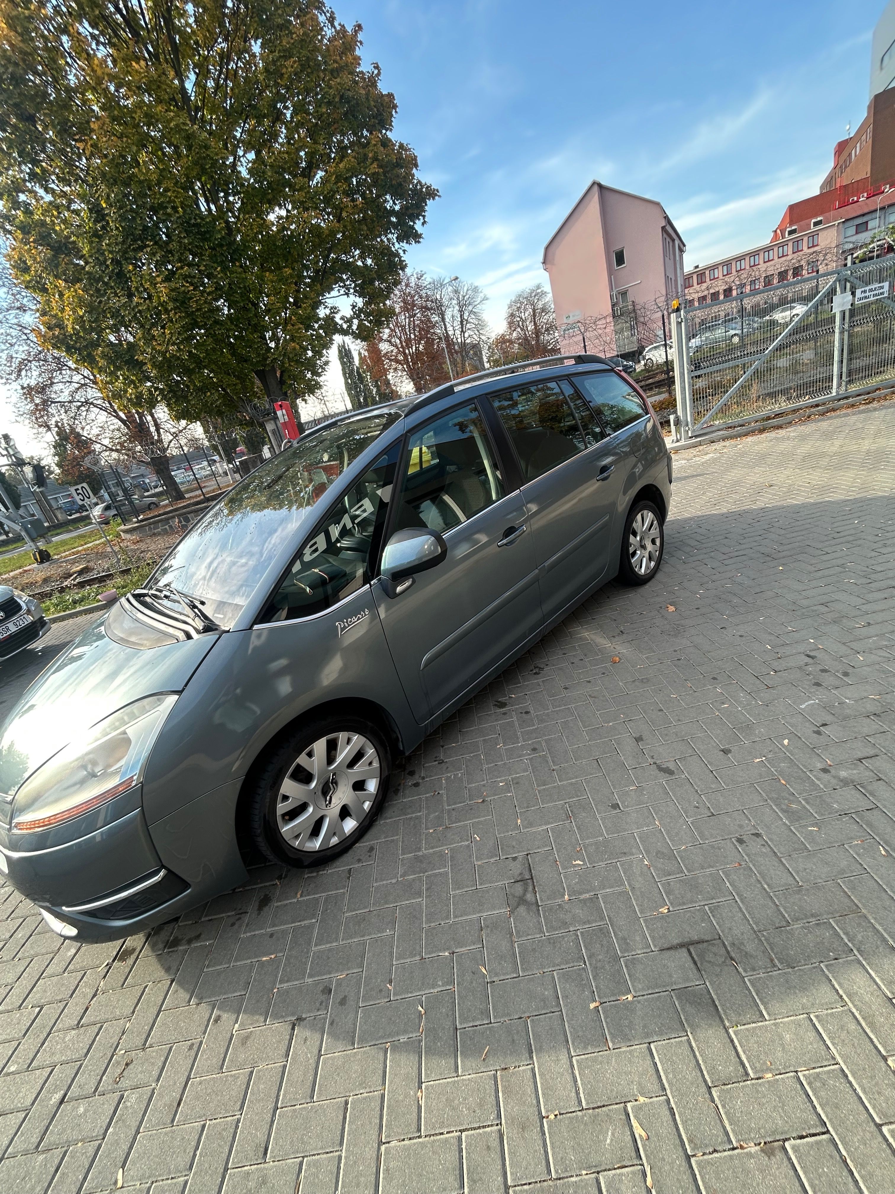 Citroën Grand C4 Picasso, C4 PICASSO 1.6HDI 16V AUTOMAT - fotka 2