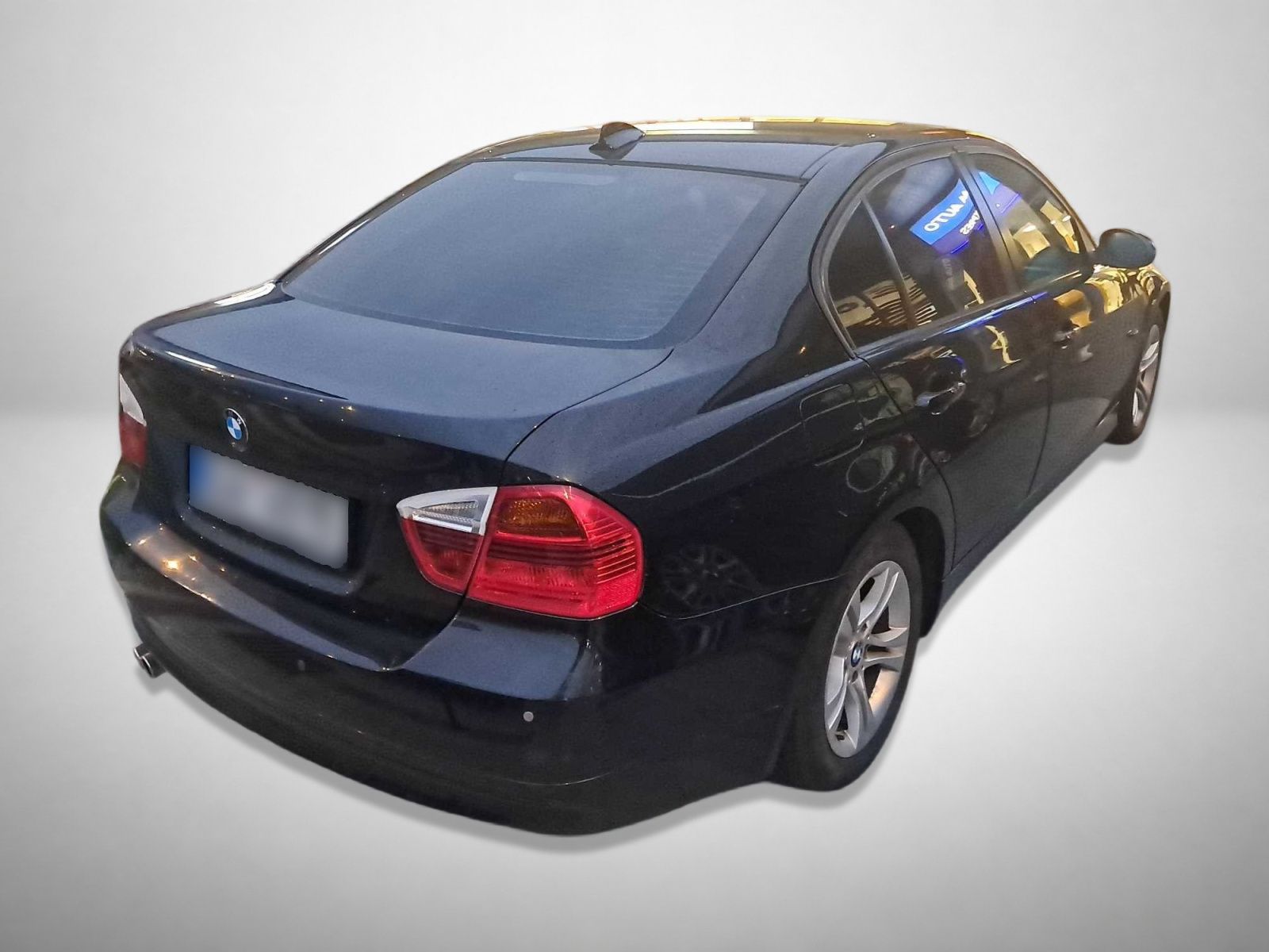 BMW Řada 3, 318 Ci, Kožené sedačky - fotka 2