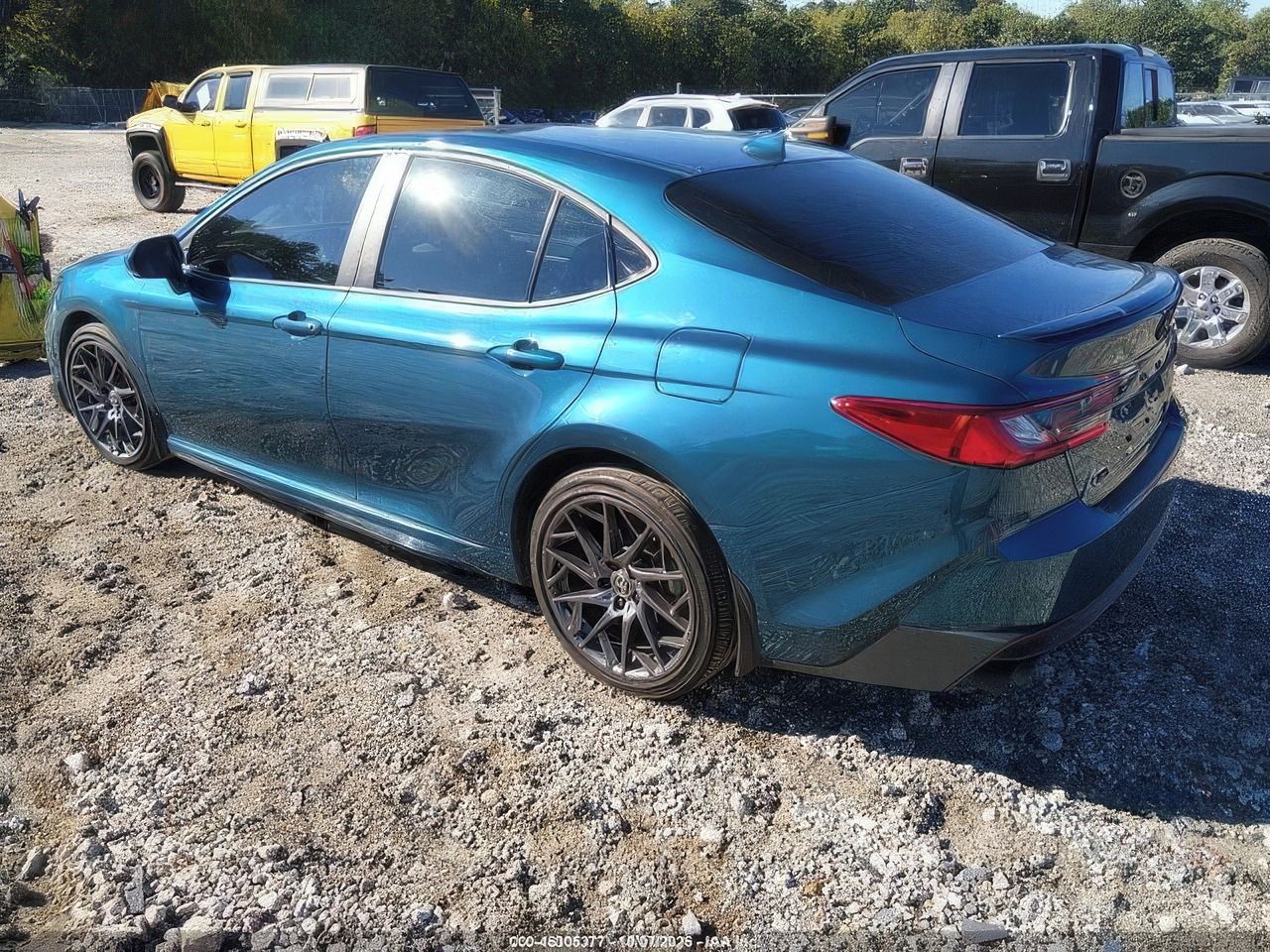 Toyota Camry, Auto na cestě - fotka 4