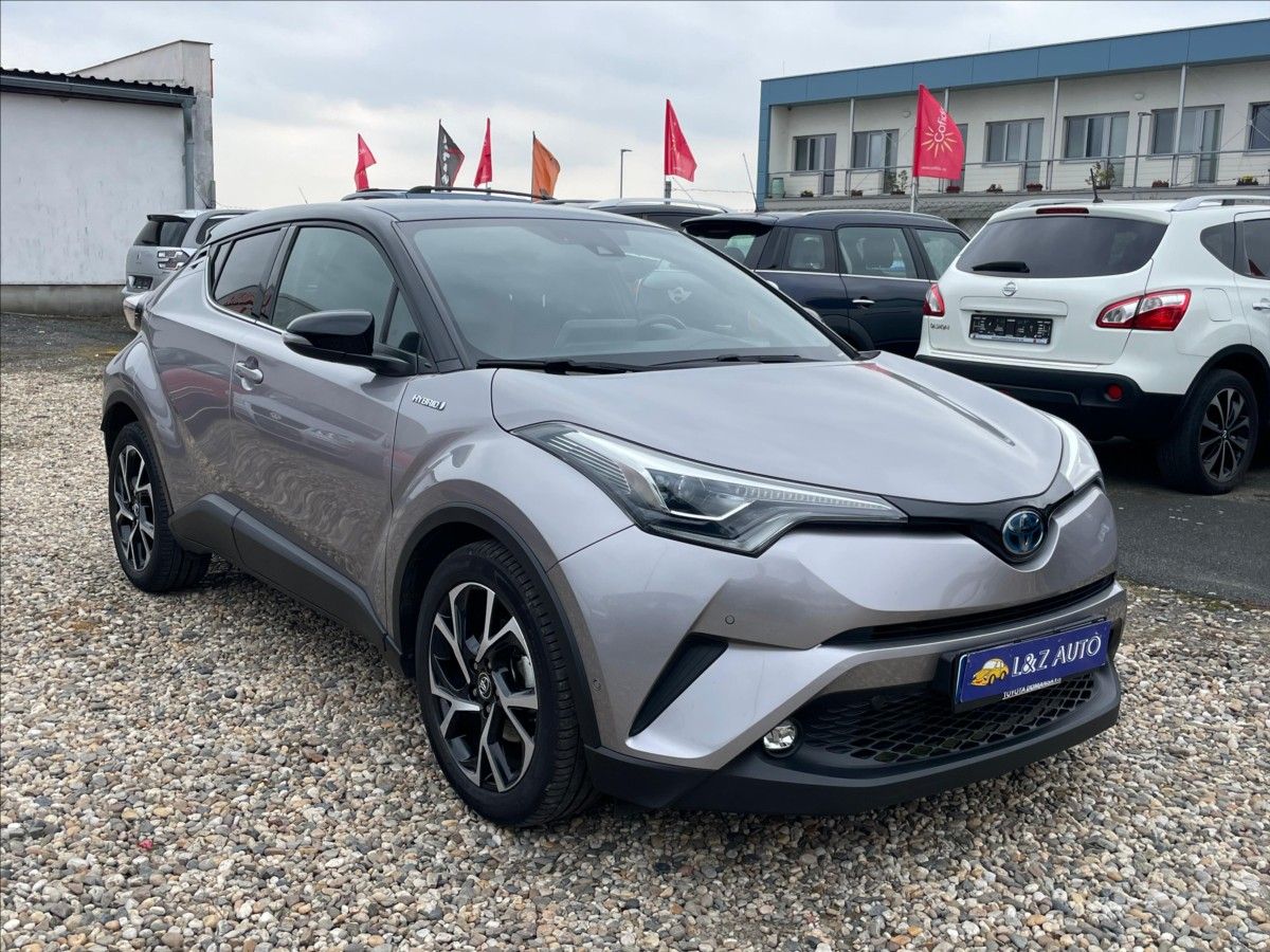Toyota C-HR, 1,8 Hybrid - fotka 3