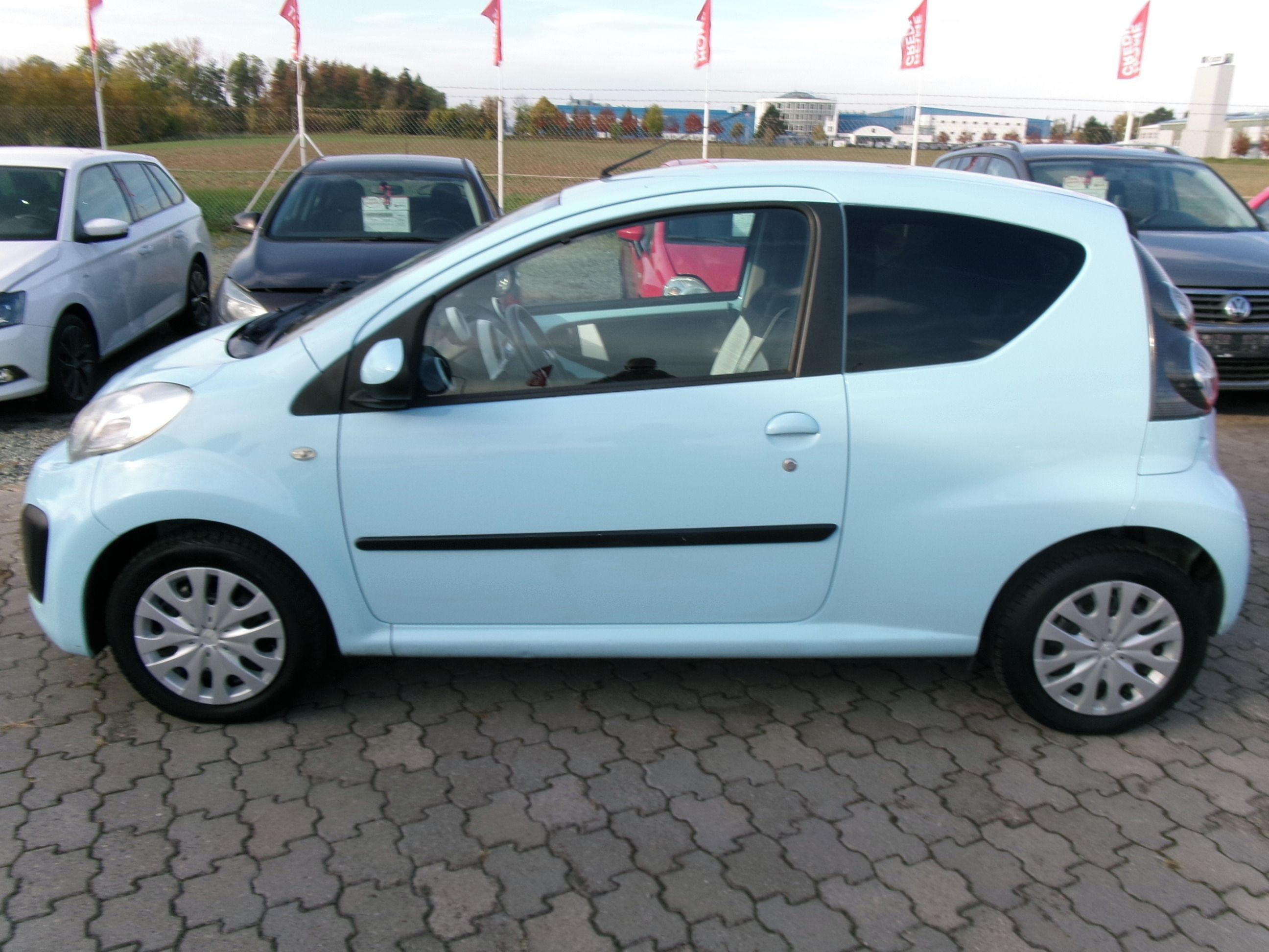 Citroën C1, 1.0i 50kw,klima,serviska - fotka 4