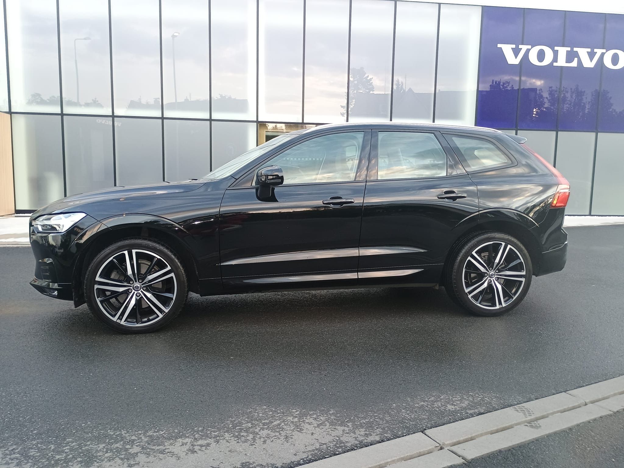 Volvo XC60 - fotka 5