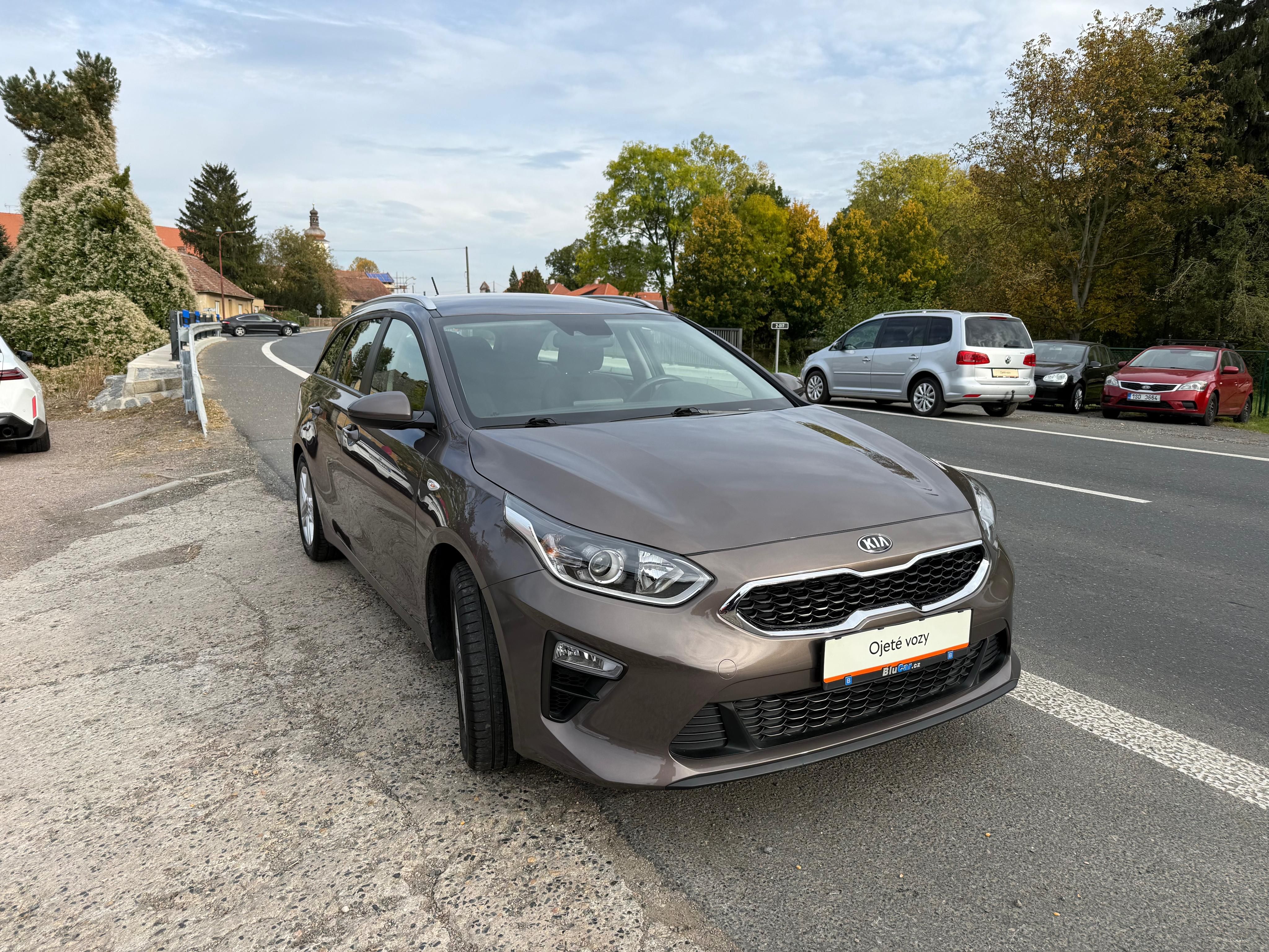 Kia Cee´d, 1.4CVVT ČR tažné - fotka 4