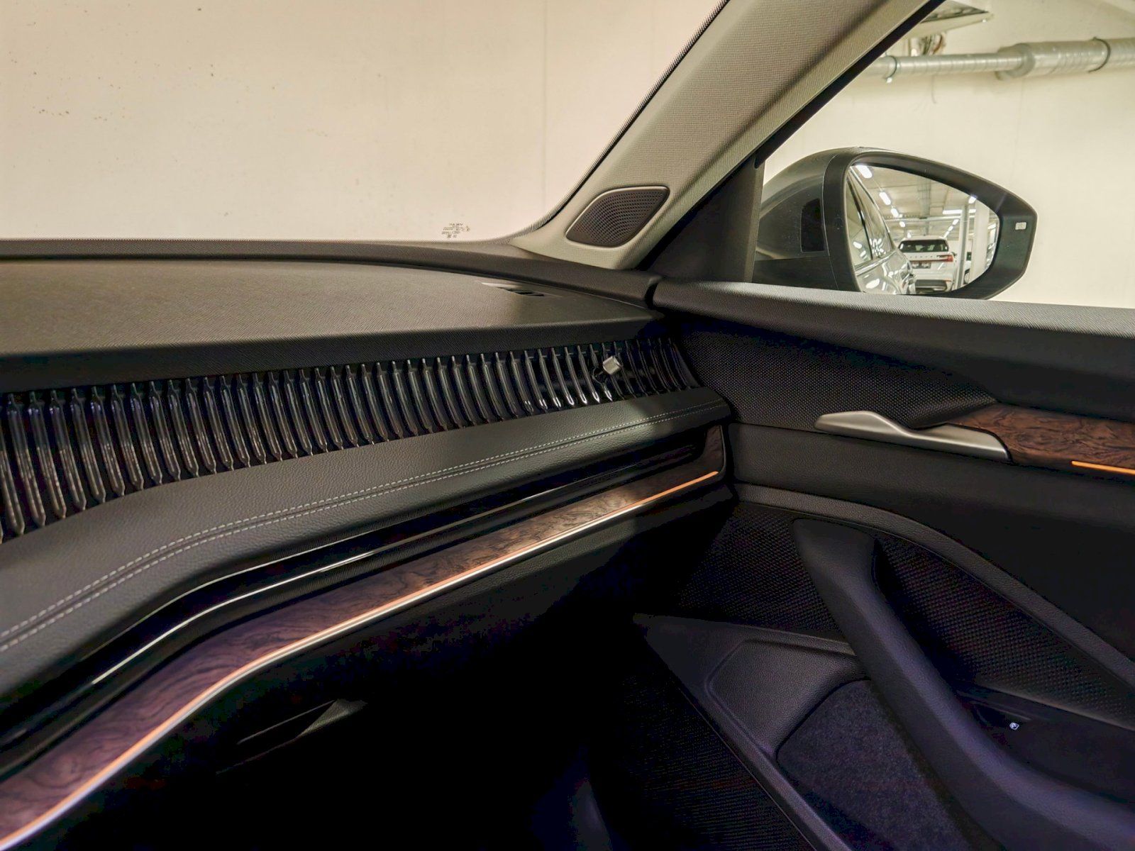 Škoda Superb, iV 1.5 TSI 150 kW DSG L&K - fotka 6