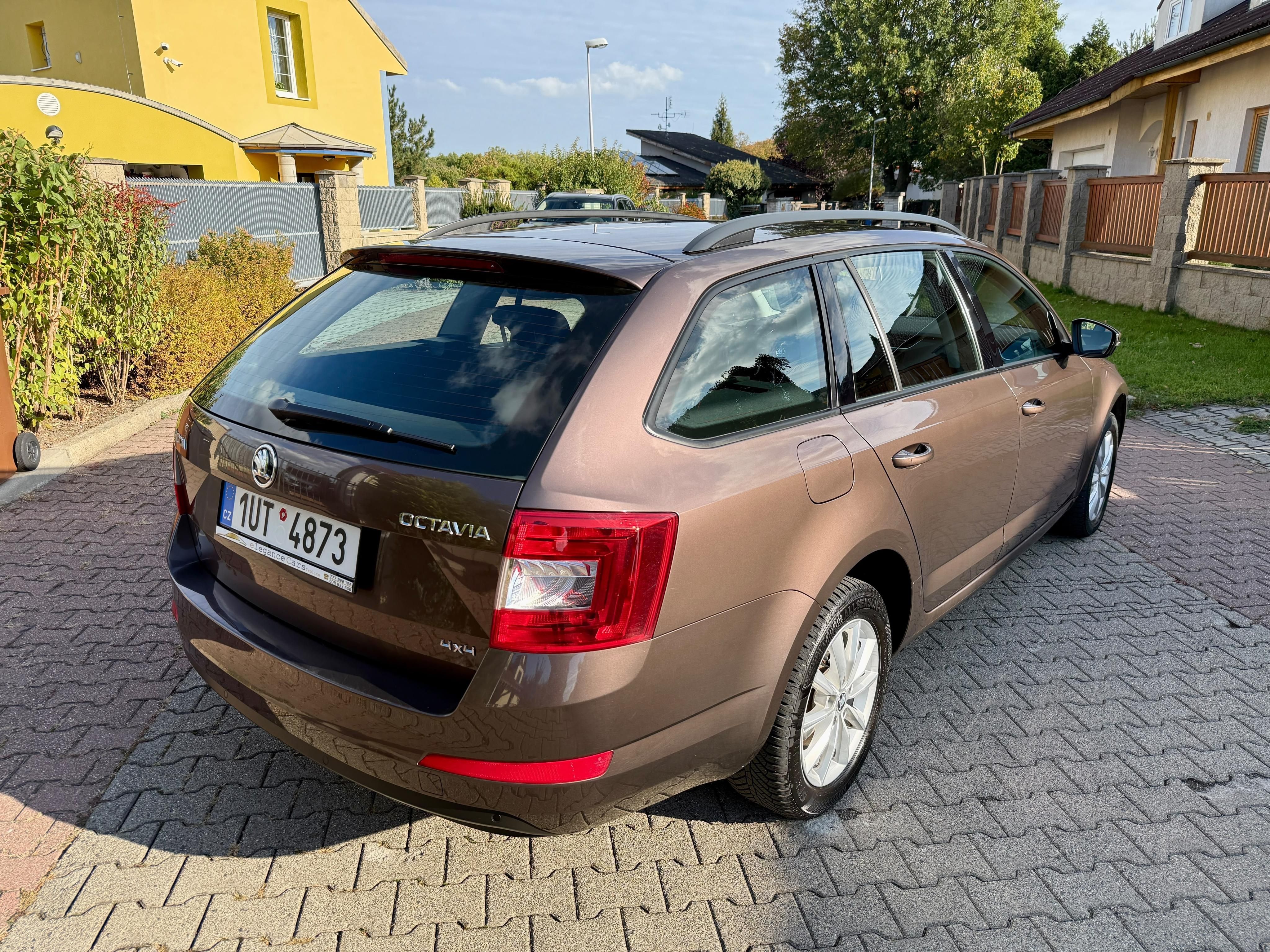 Škoda Octavia, 2.0 TDI 4x4 DSG - fotka 3