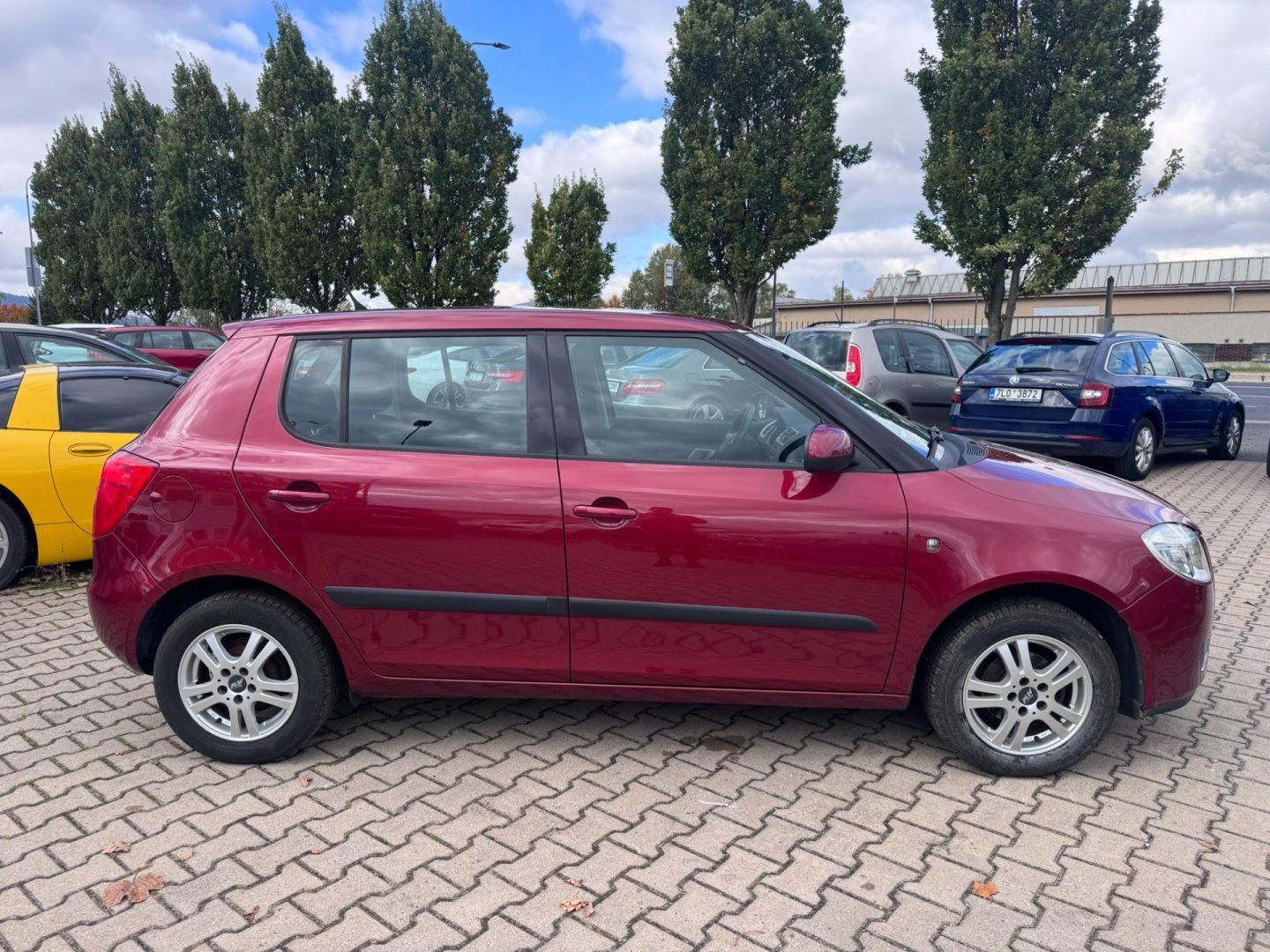 Škoda Fabia, 1,2 HTP 44 KW KILOMETRY - fotka 6