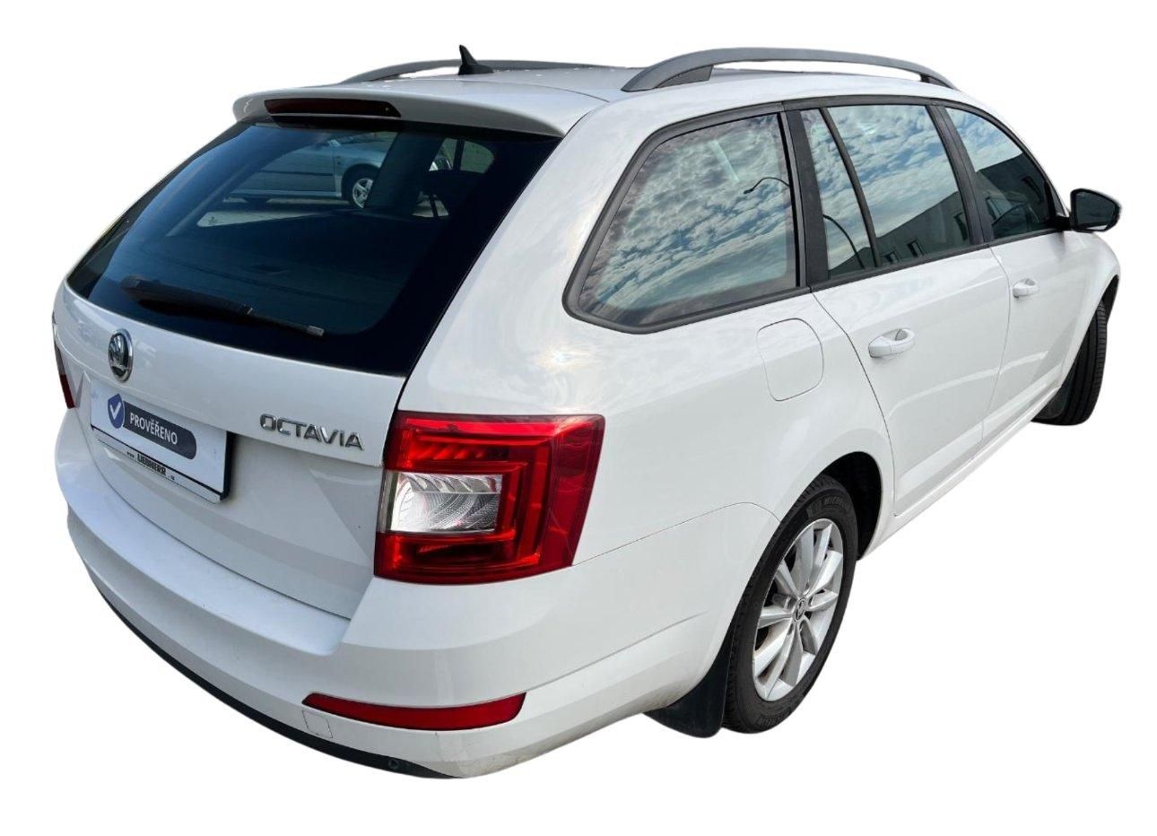 Škoda Octavia - fotka 2