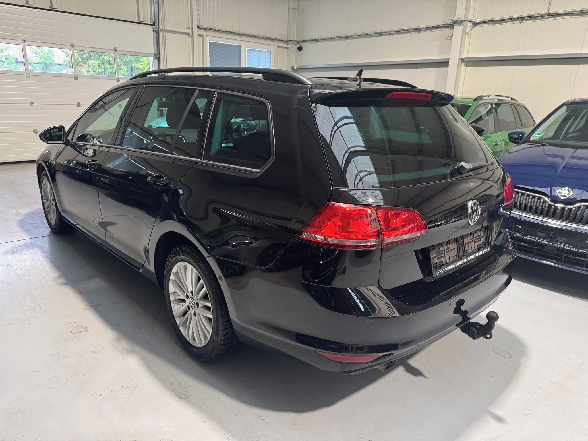 Volkswagen Golf, Variant 1,6 TDi Cup - fotka 4