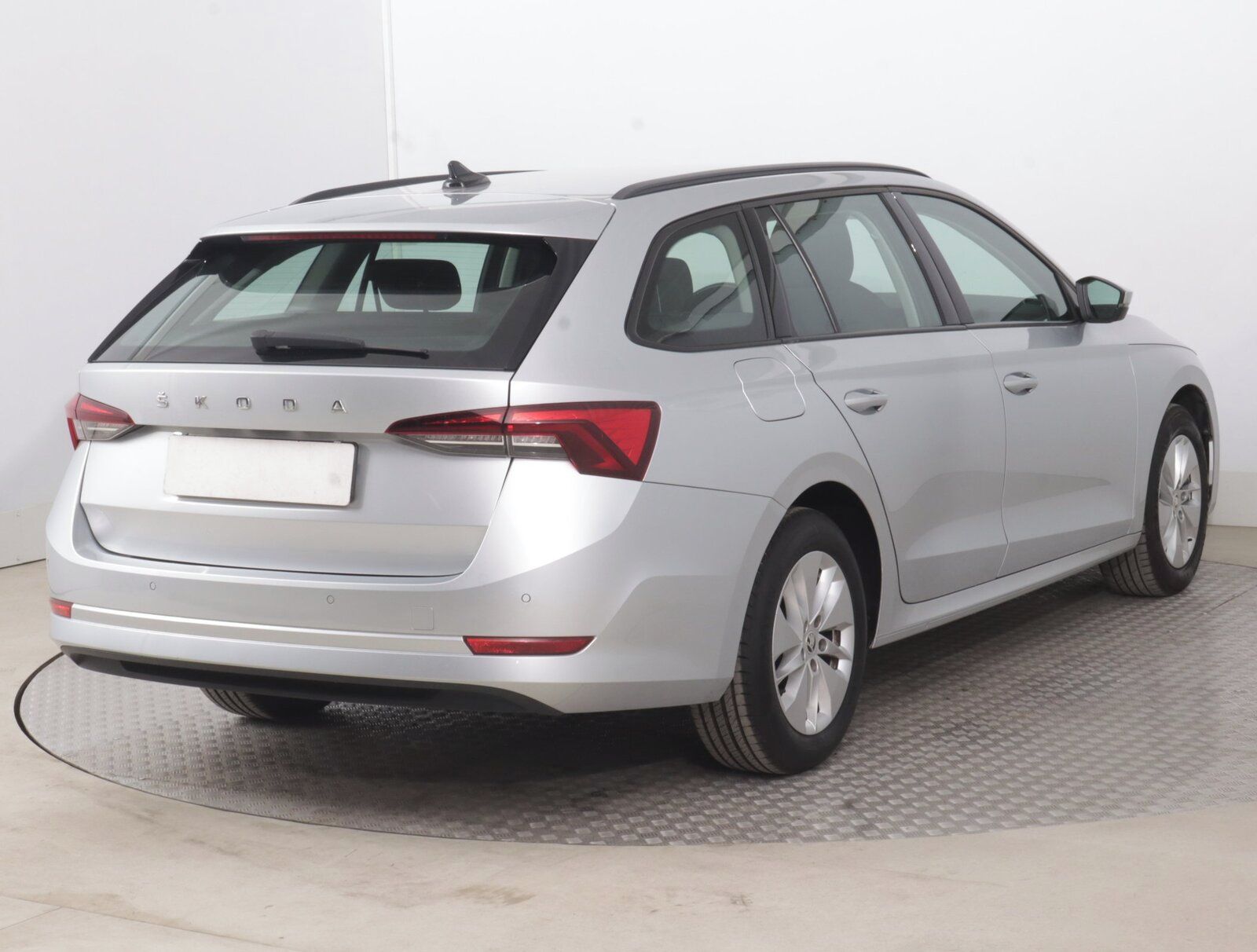 Škoda Octavia, 2.0 TDI, Ambition, ČR,1.maj - fotka 5