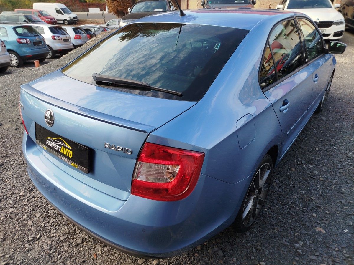 Škoda Rapid, 1,4 TSi 90kW, AUTOMAT, EDITION - fotka 6