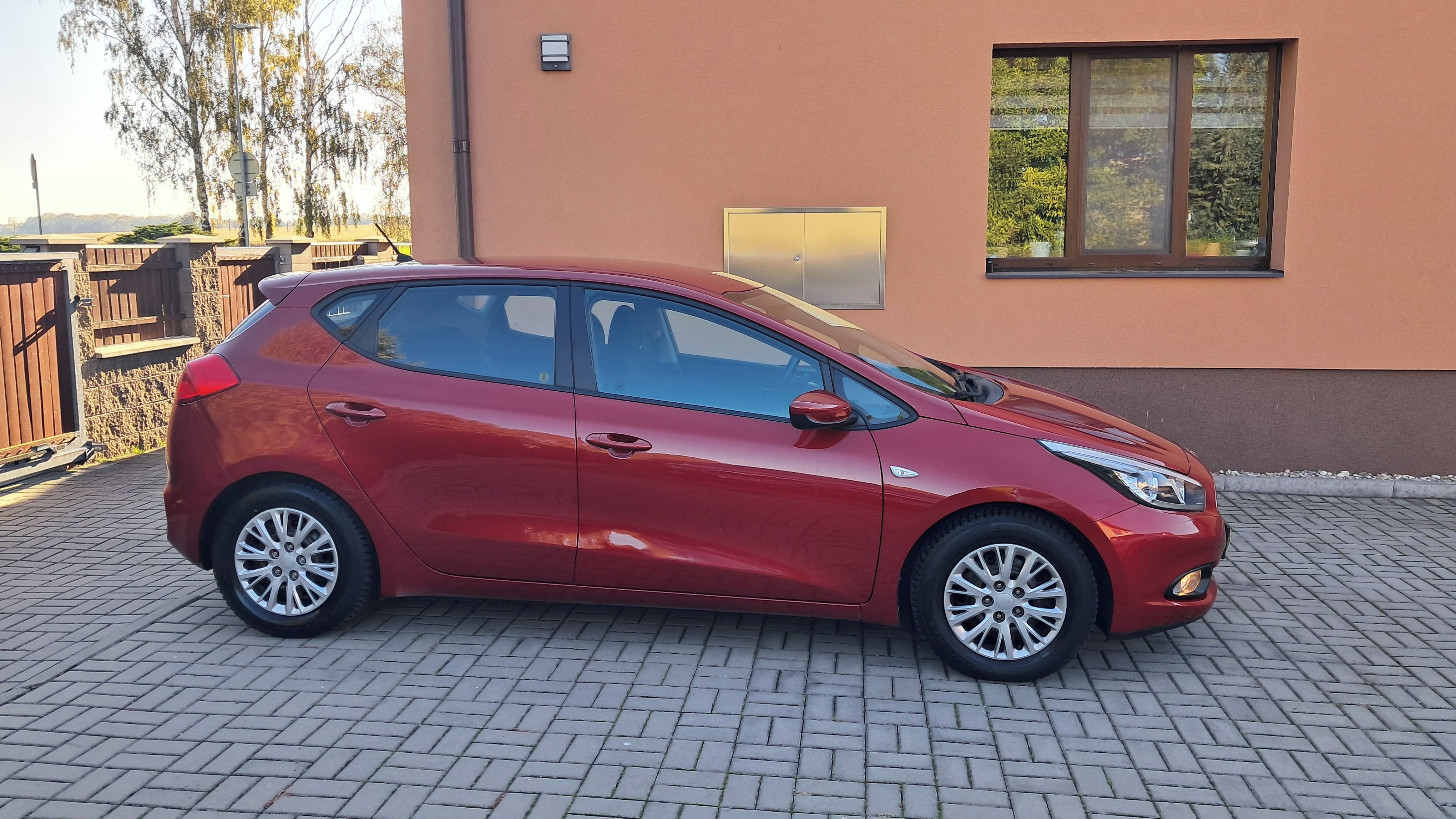 Kia Cee´d, 1.4i / COMFORT ČR - fotka 5