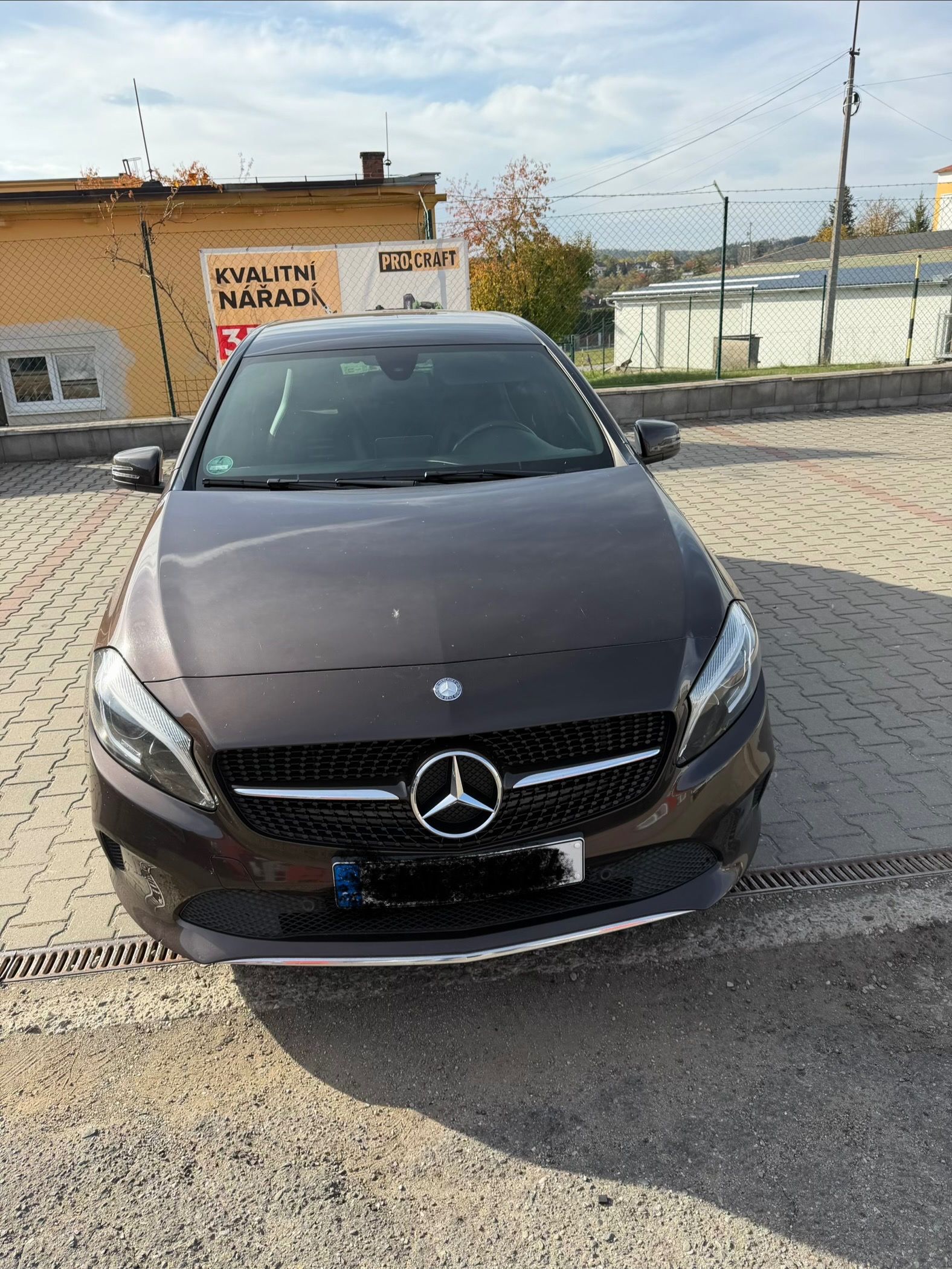 Mercedes-Benz Třídy A, A 180