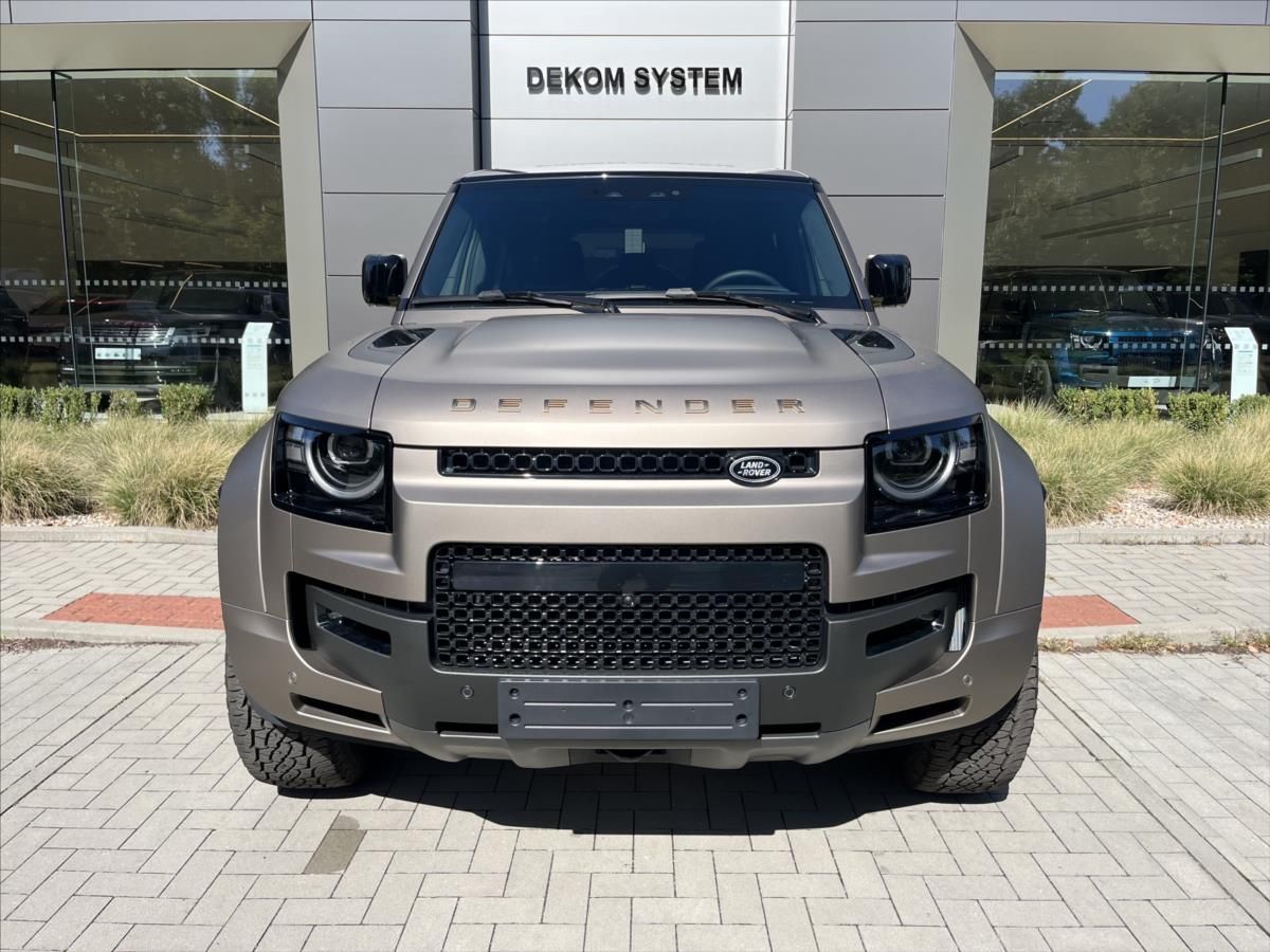 Land Rover Defender, 4,4 110 OCTA P635 V8 AWD - fotka 2