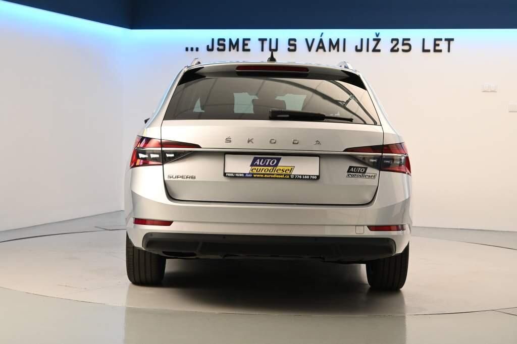 Škoda Superb, 2.0 STYLE DSG LED Matrix ACC V - fotka 6