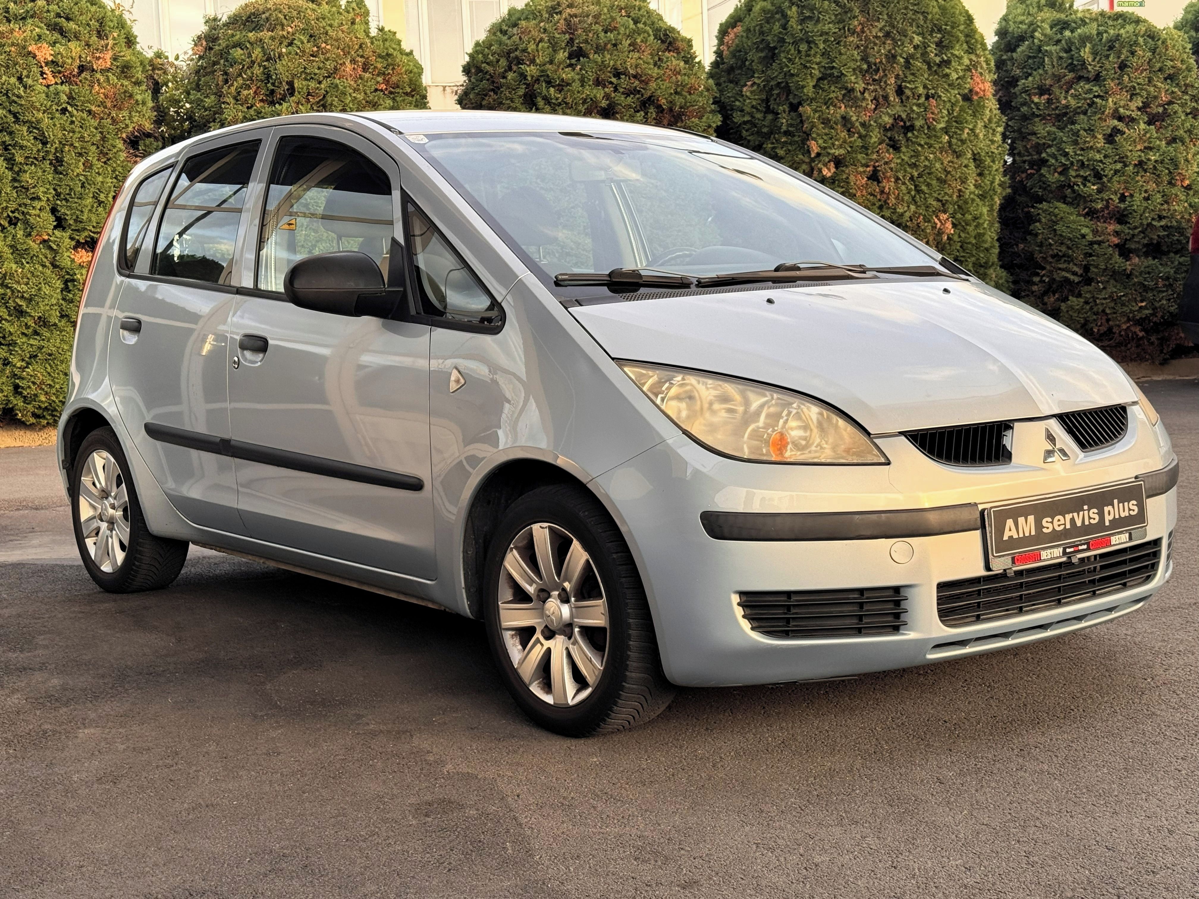 Mitsubishi Colt, 1.1i 55kW - fotka 6
