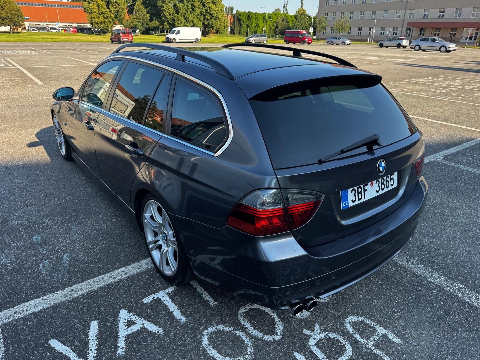 BMW Řada 3, BMW E91 330i - fotka 5