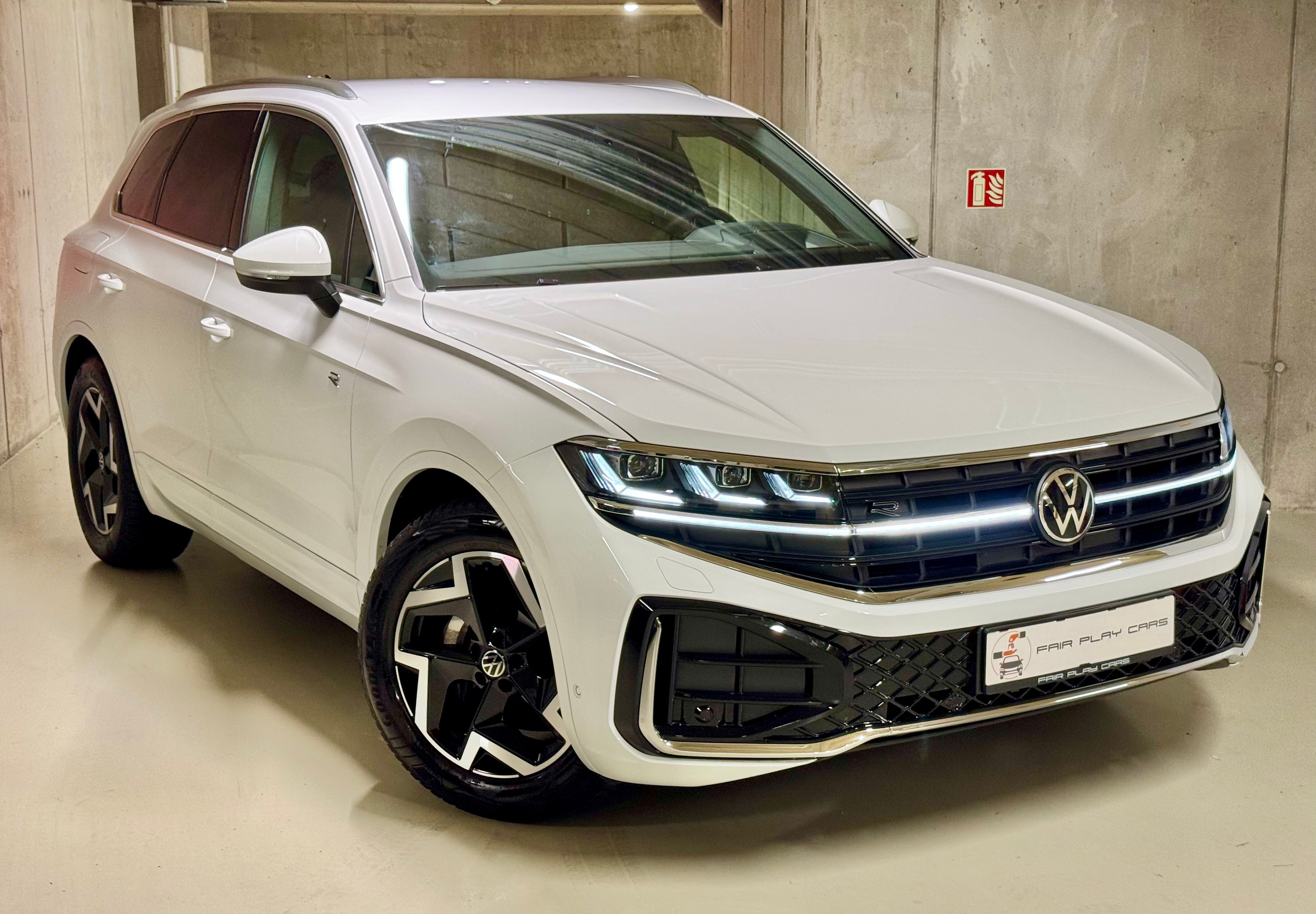 Volkswagen Touareg, R-line/4WS/air/matrix/webast