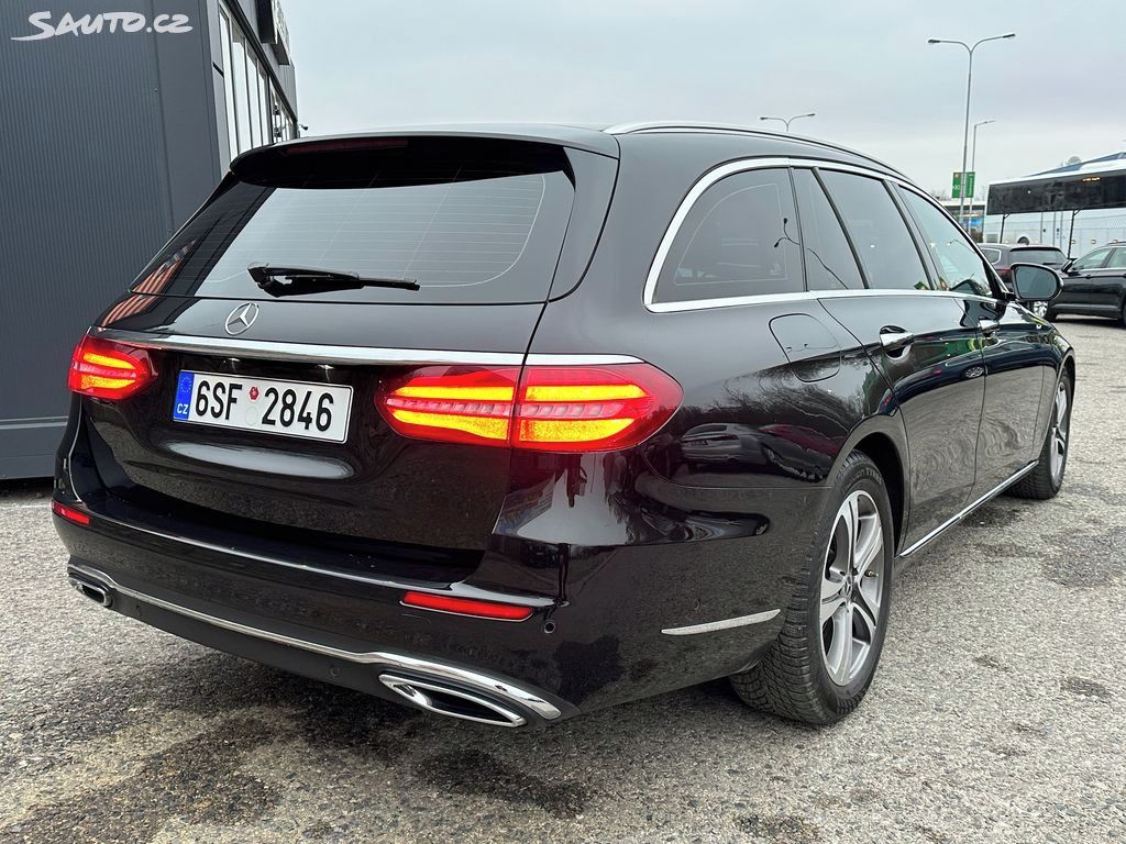 Mercedes-Benz Třídy E, Mercedes-Benz E 220 w213 9G-tr - fotka 5