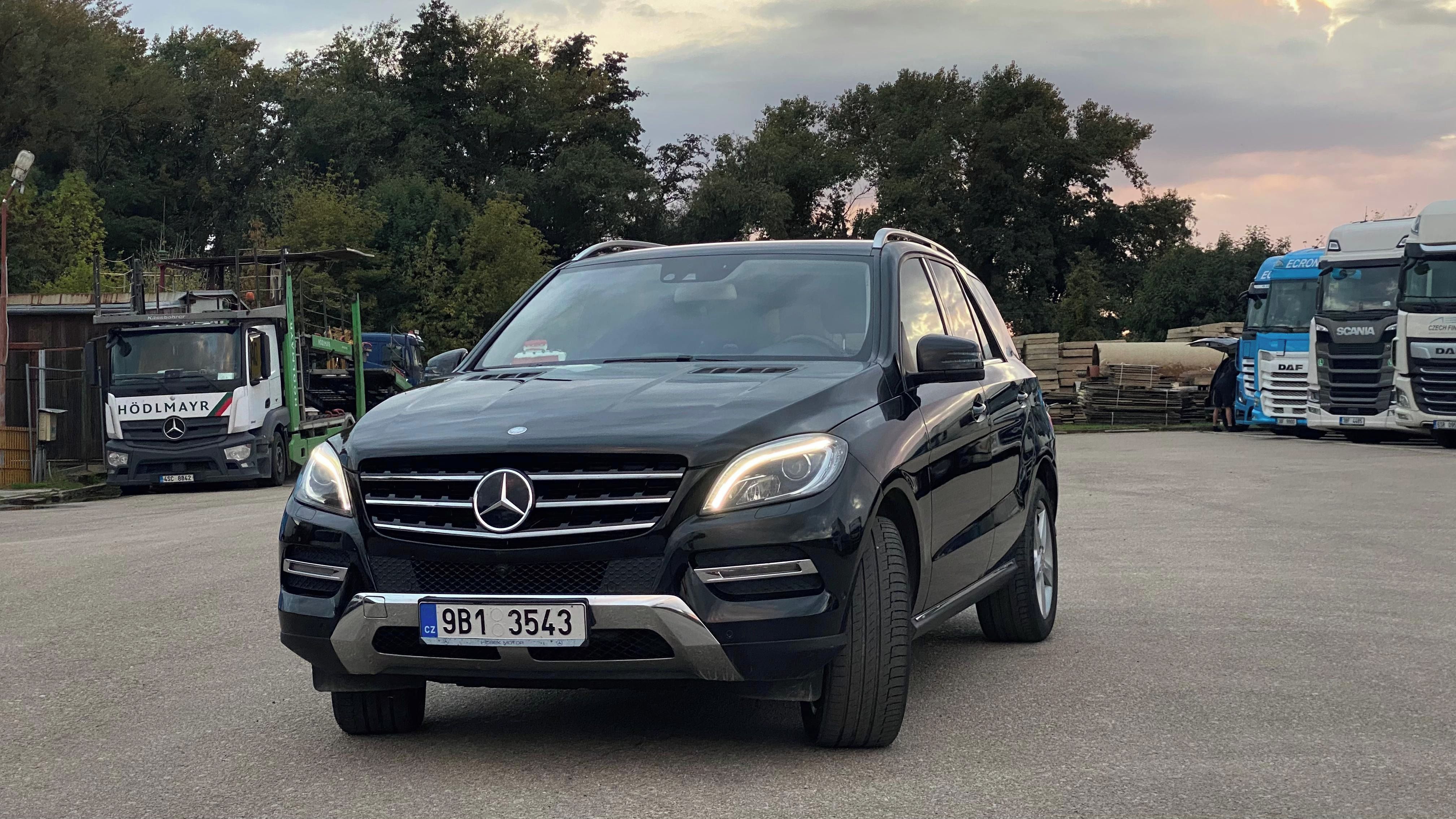 Mercedes-Benz ML, 350 SPOLEHLIVÁ motorizace - fotka 3