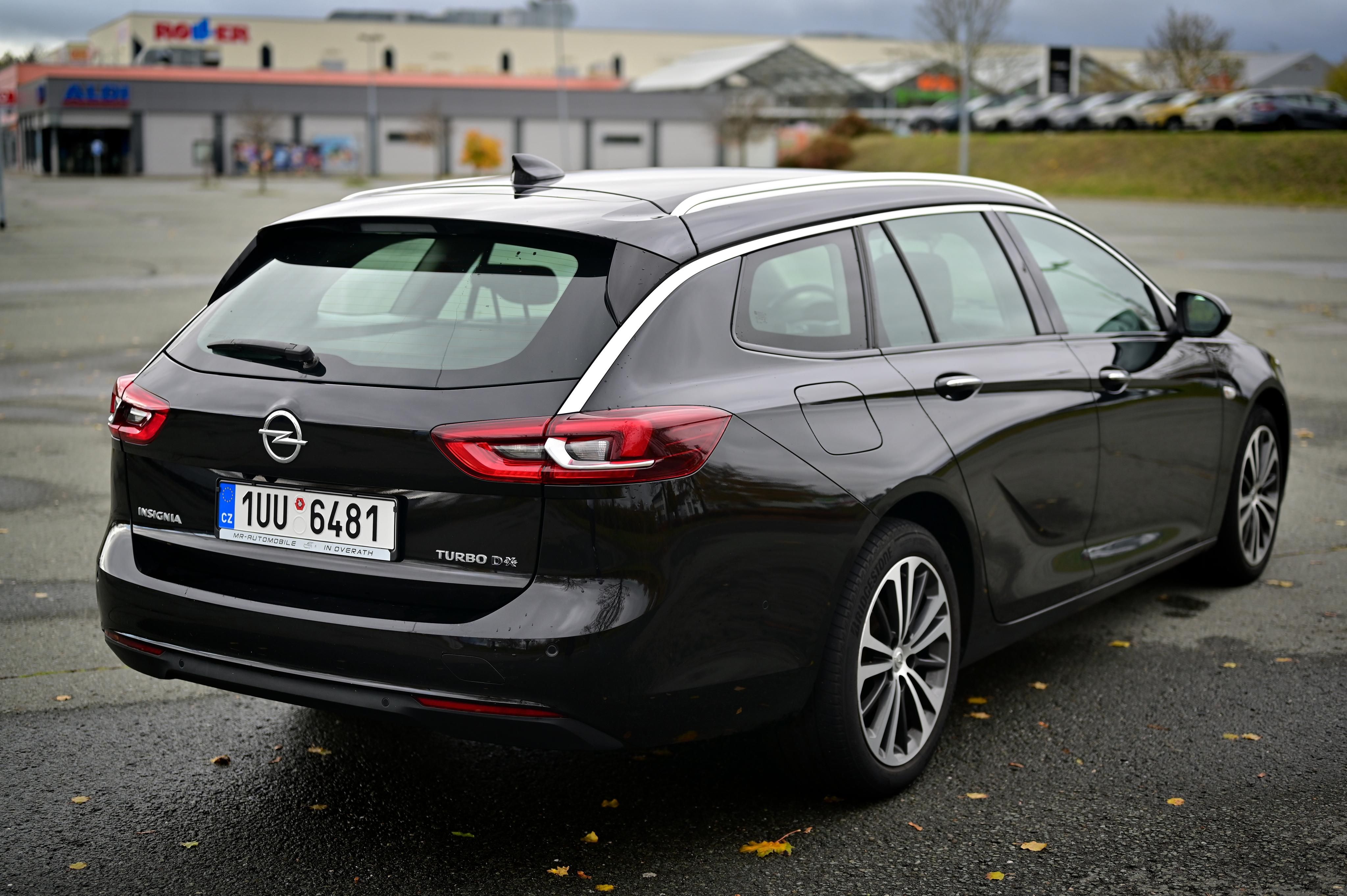 Opel Insignia, 2.0CDTi,Matrix,i-cocpit,Full - fotka 4