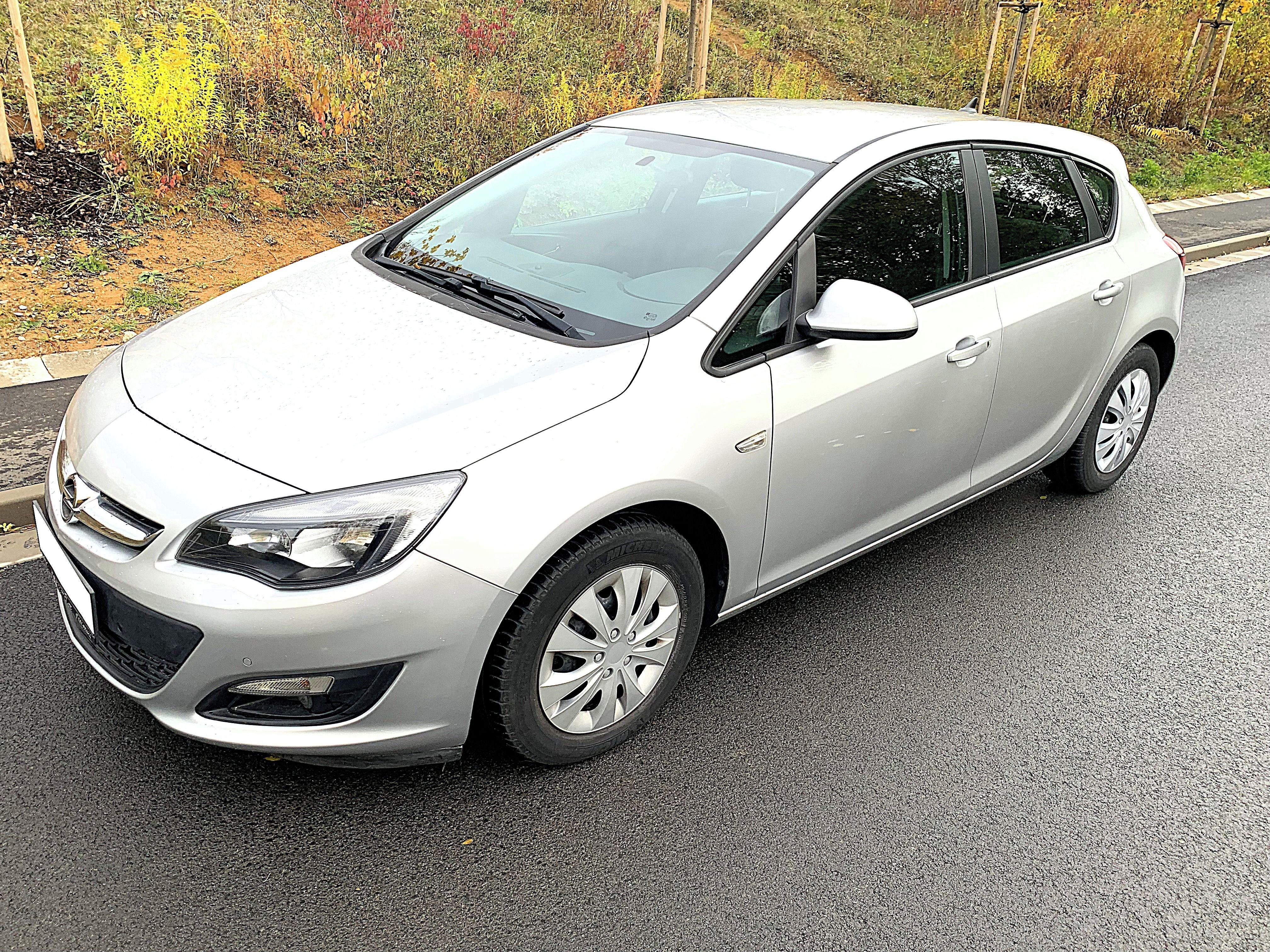 Opel Astra, 1.6, 88 000 km ! automat, ČR - fotka 5