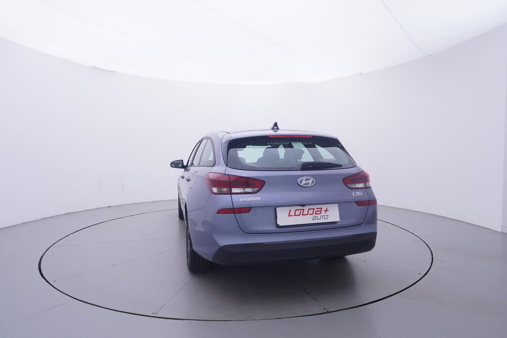 Hyundai i30, Comfort 1.0 GDI 73 kW - fotka 4