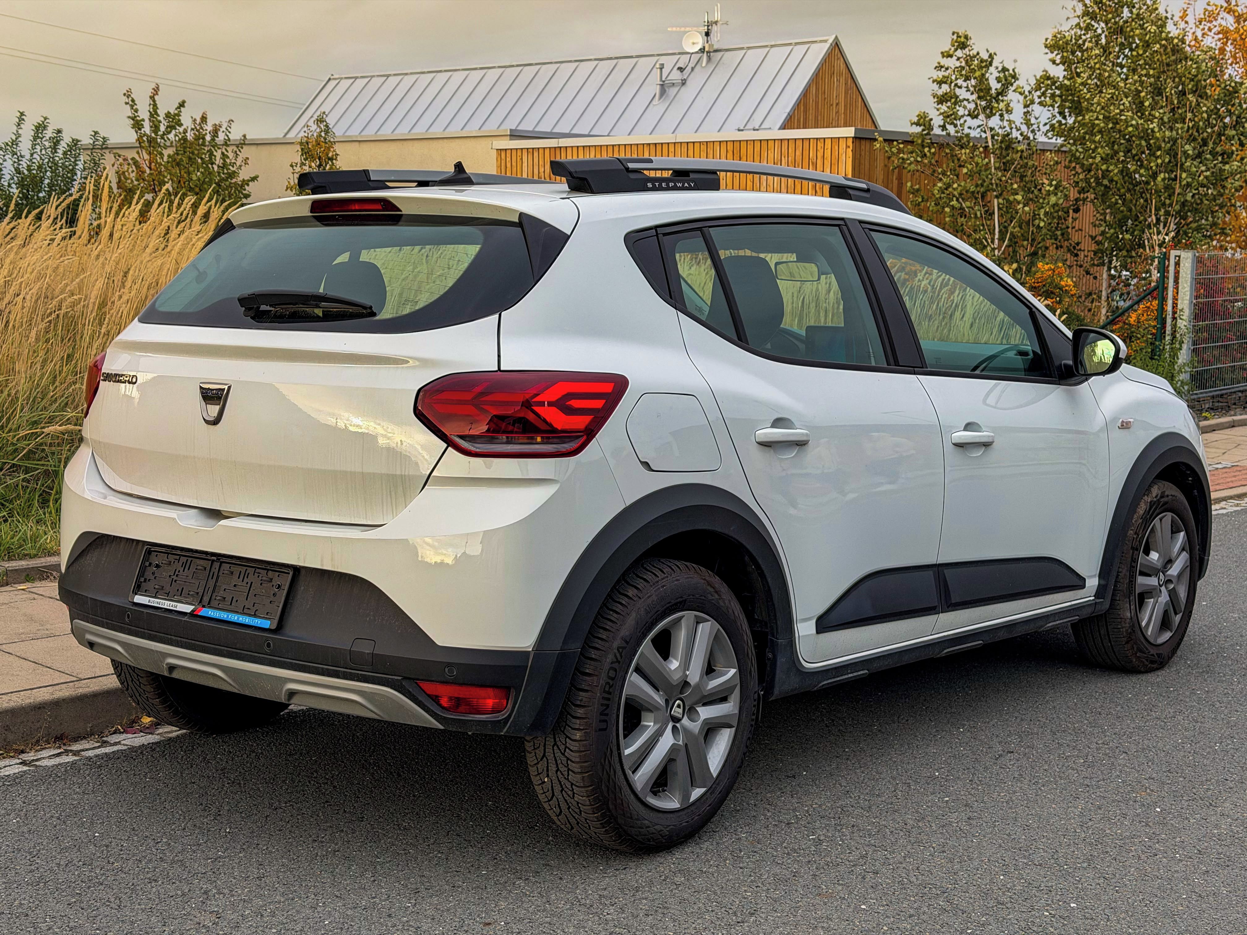 Dacia Sandero, Dacia Sandero Stepway 1.0 74kw - fotka 4