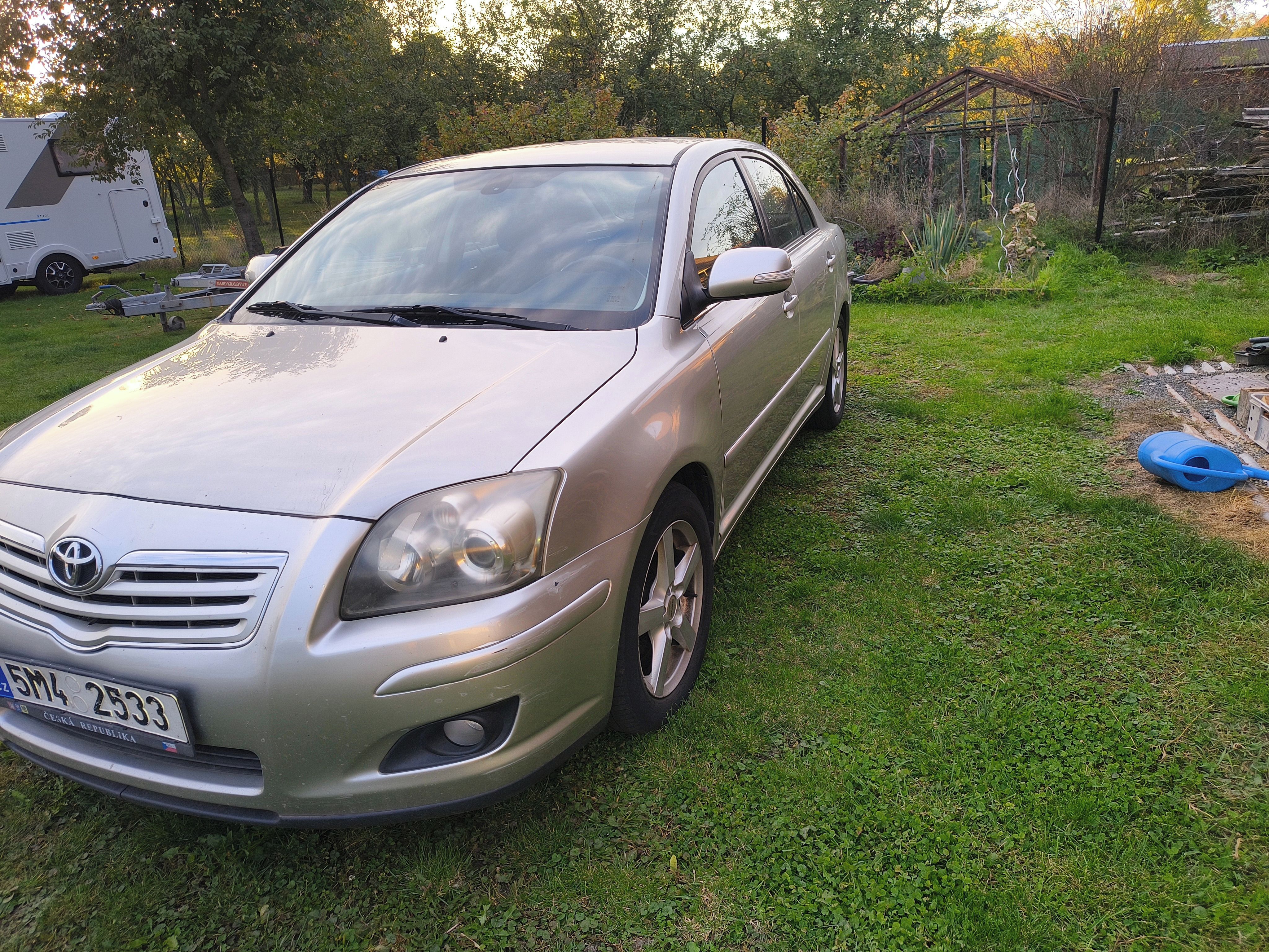 Toyota Avensis, 2,0 93kw - fotka 2