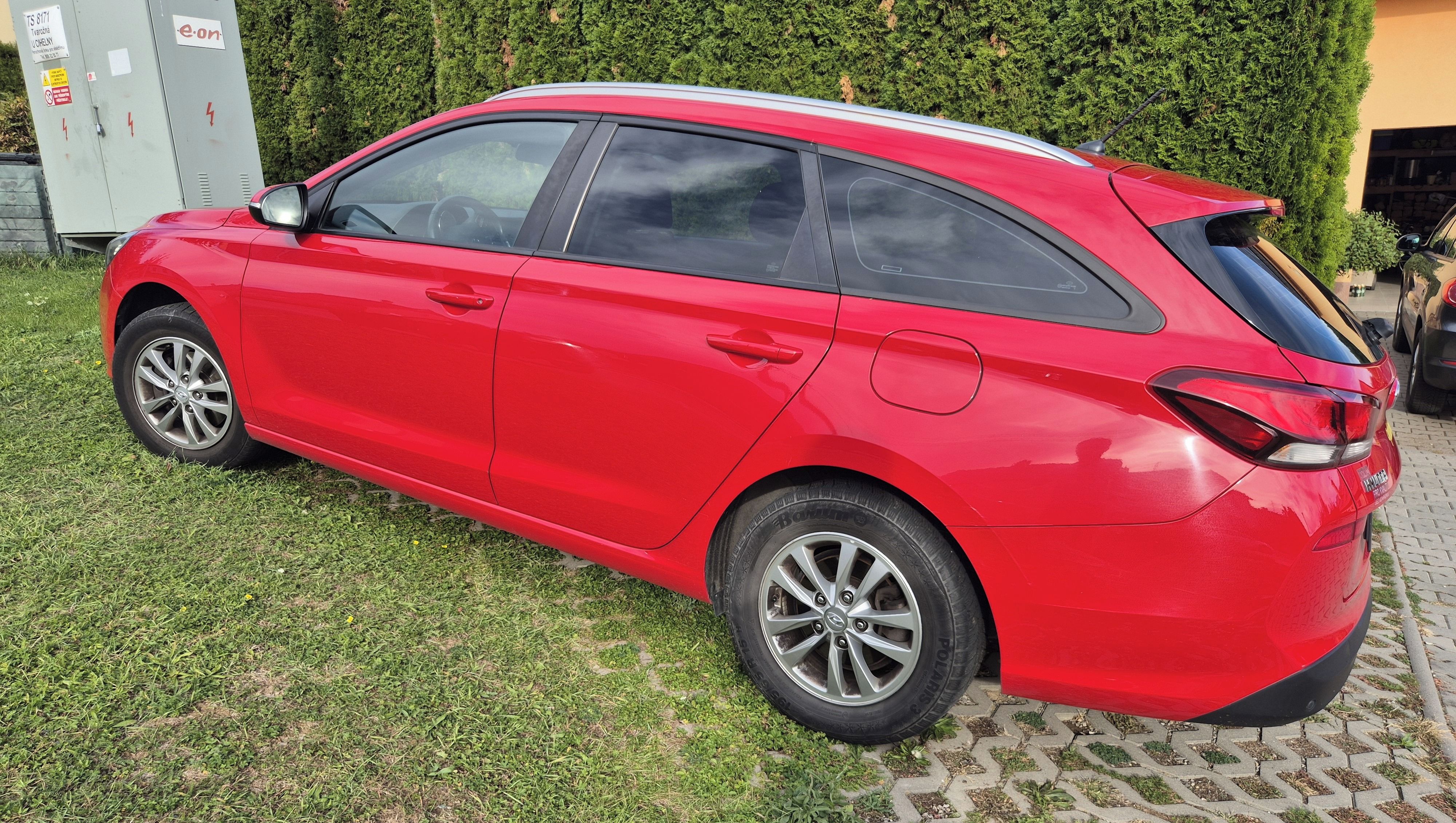 Hyundai i30, ČR, Tricolor, perf. stav - fotka 3