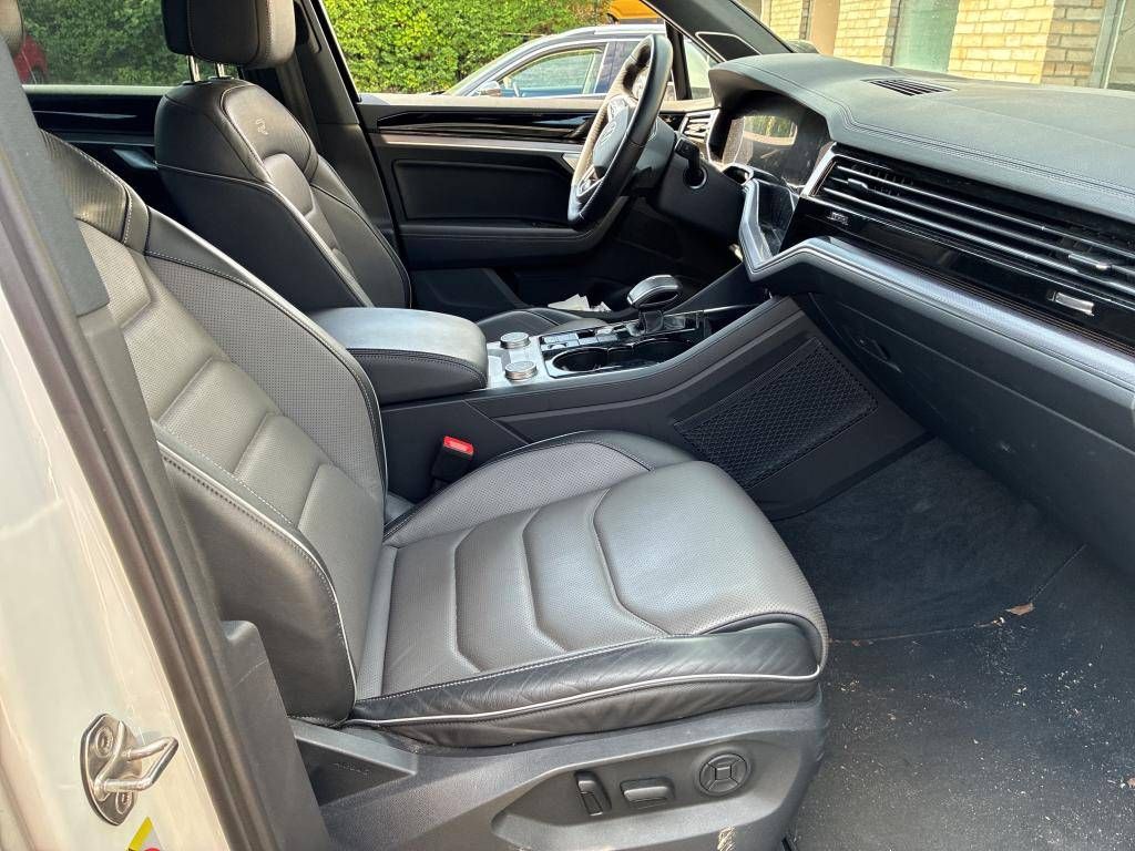Volkswagen Touareg, R-line 3.0 TDI 210 kW Black Ed - fotka 6