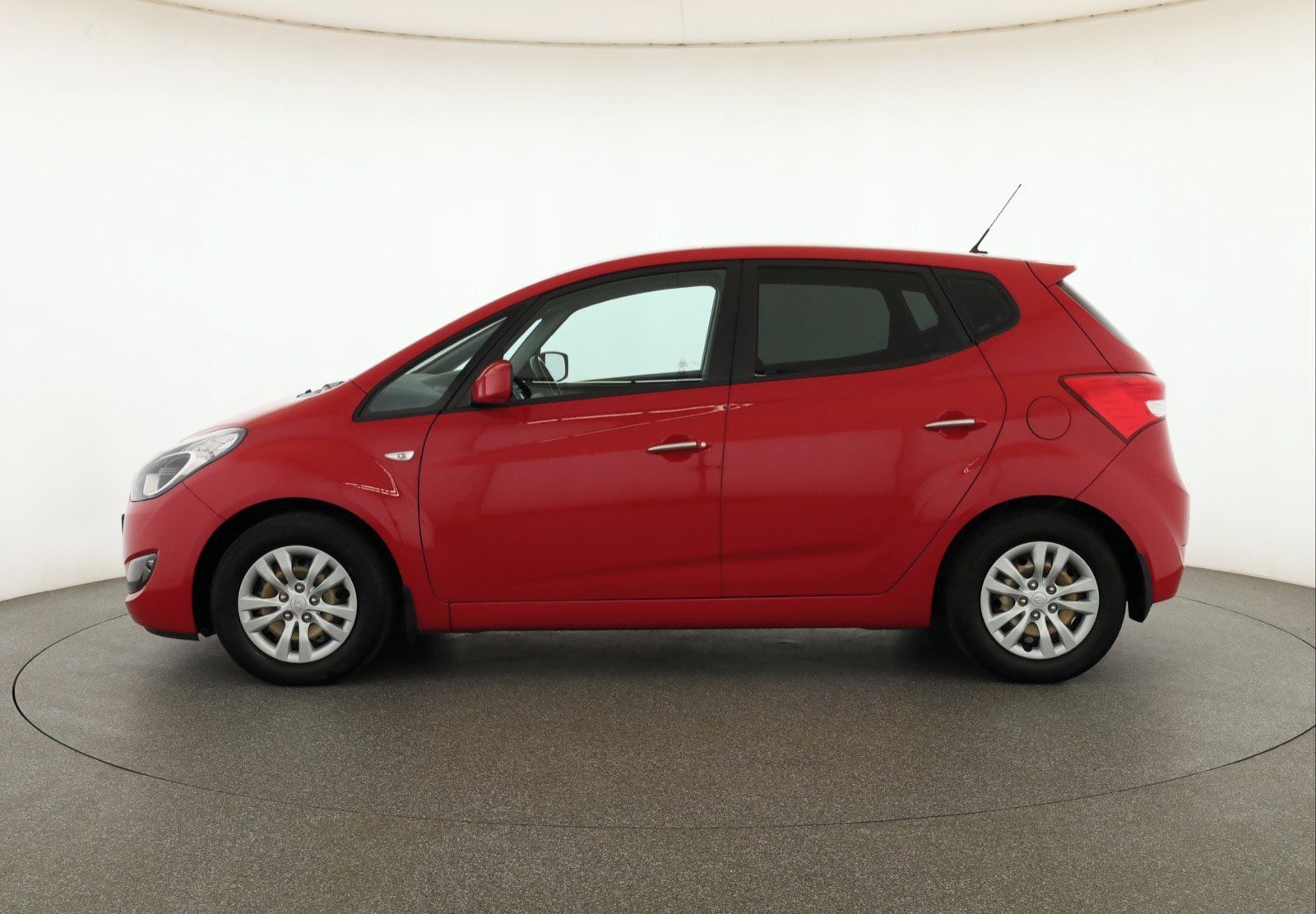 Hyundai ix20, 1.6 CVVT, Serv.kniha - fotka 3