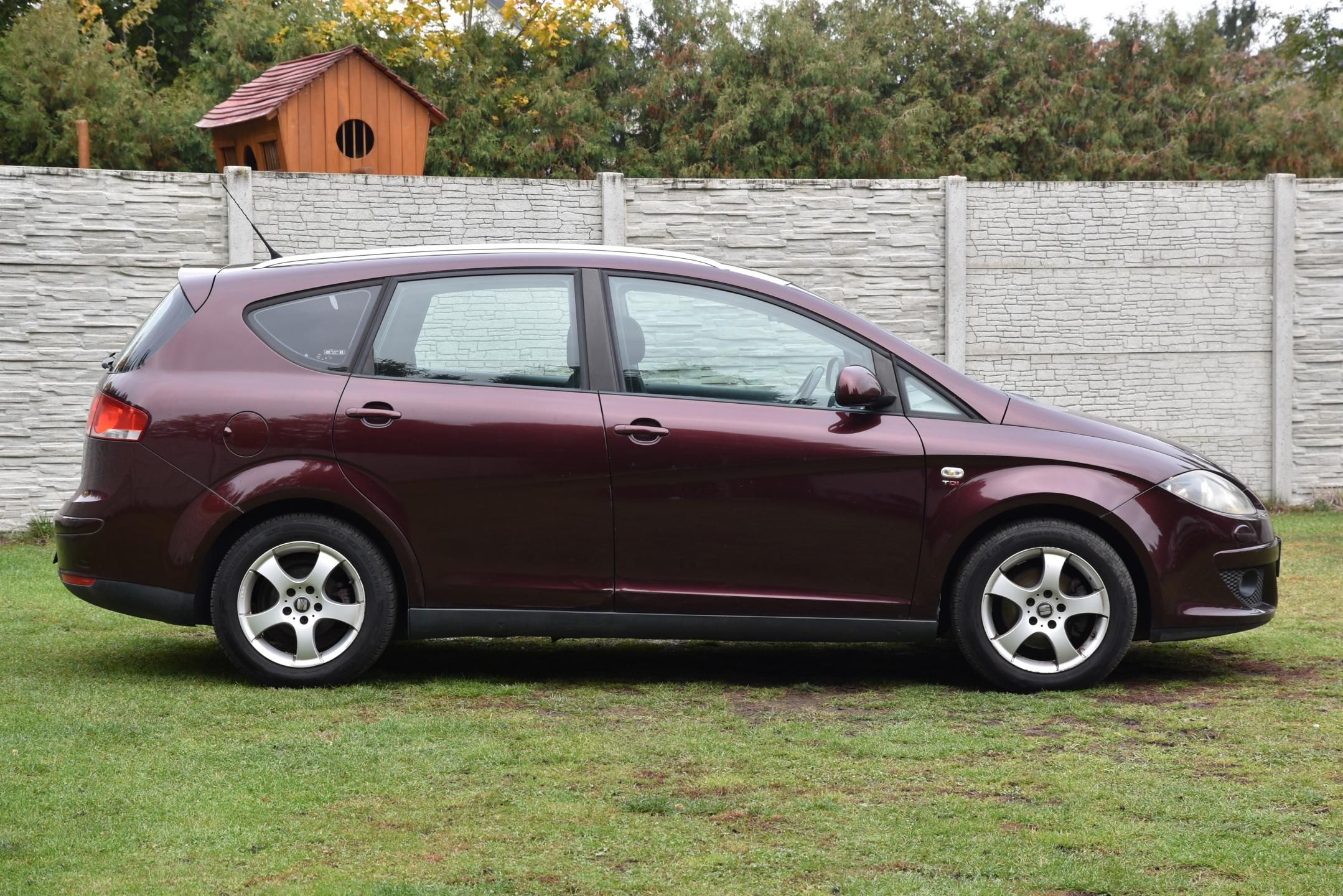 Seat Altea, XL 2.0 TDi DSG6,XENON,KLIMA,AL - fotka 2