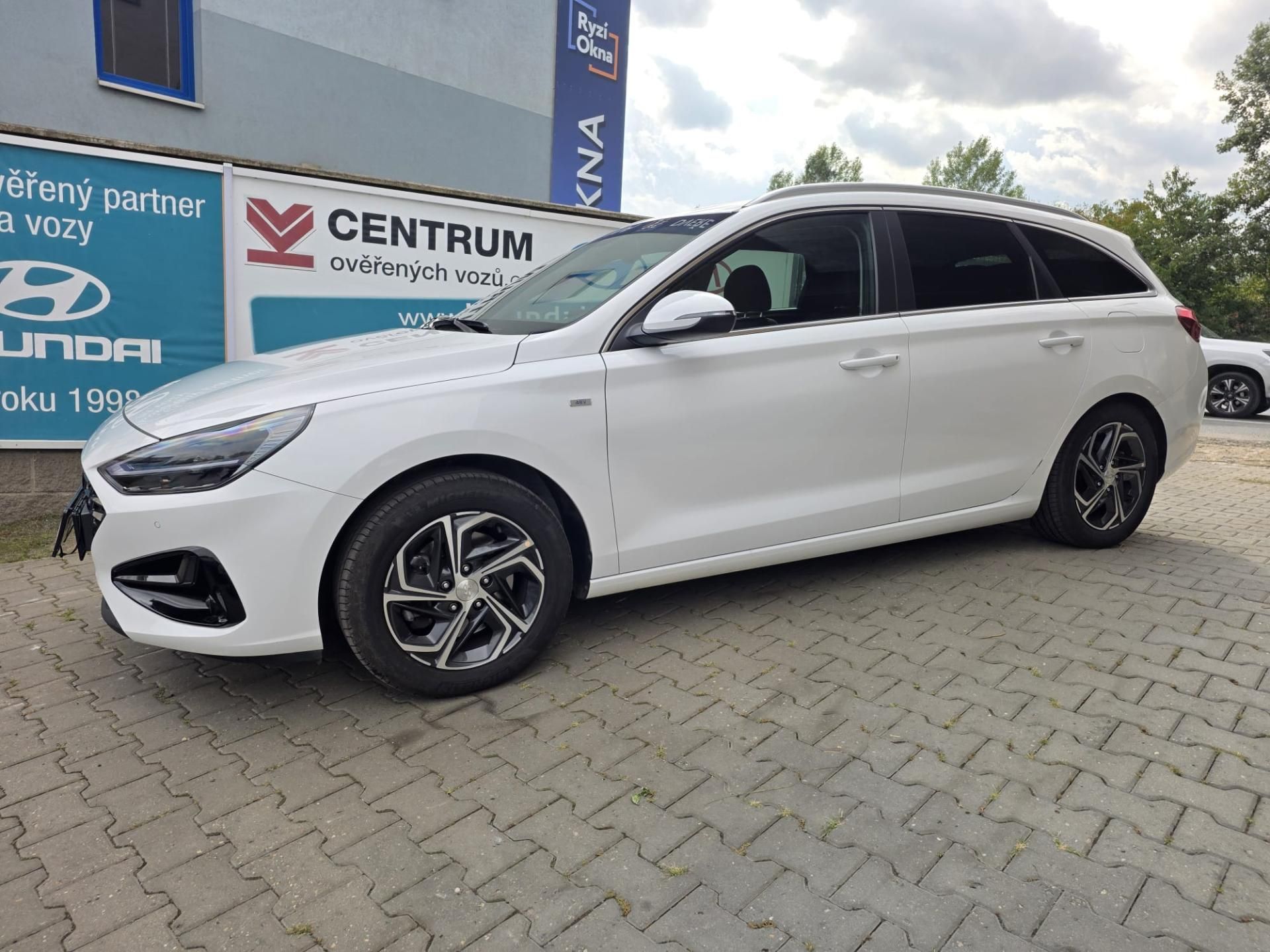 Hyundai i30, 1.5-AUTOMAT-MILDHYBRID 48V - fotka 5