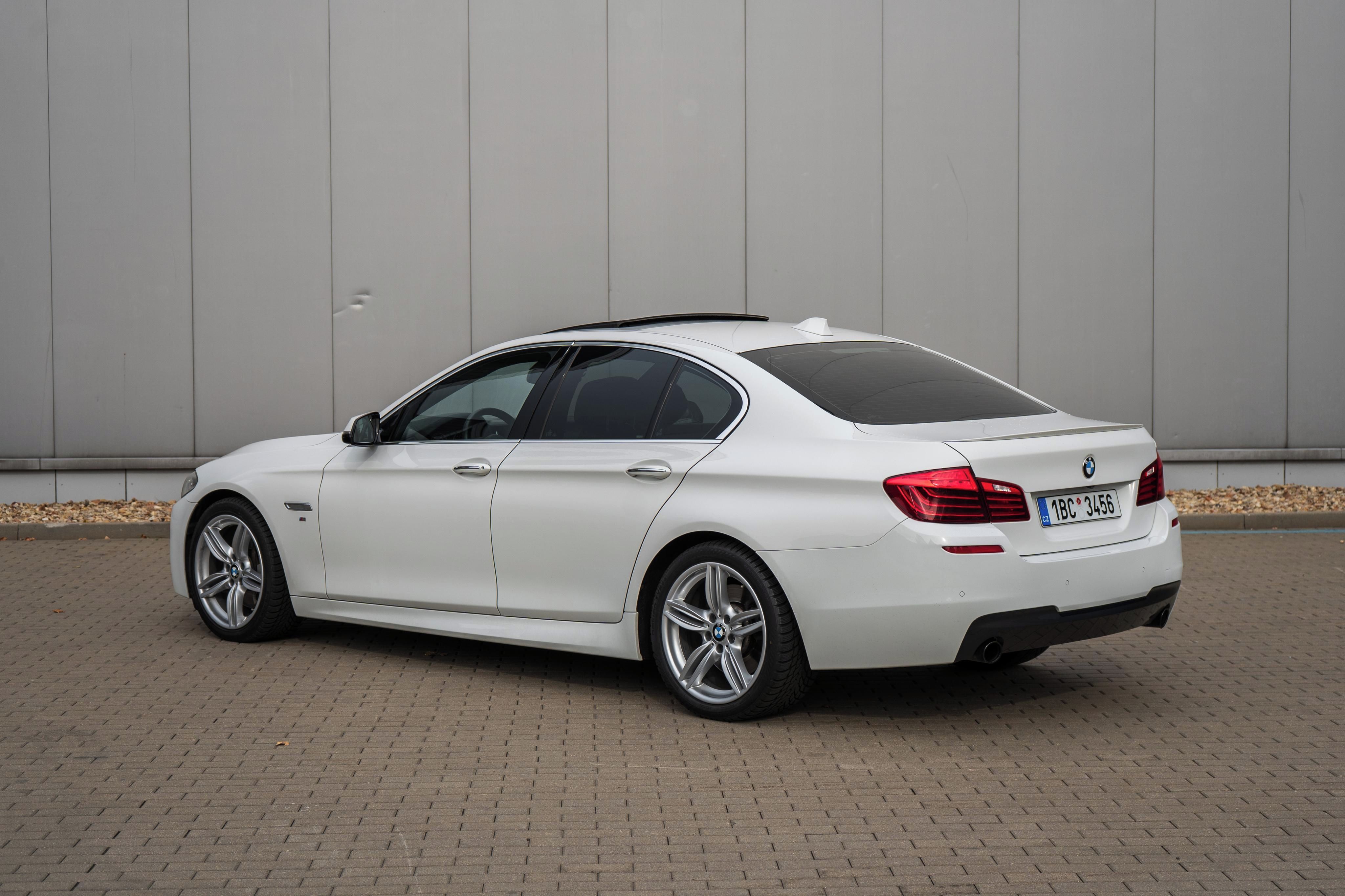 BMW Řada 5, 535xi, SERVISKA, ČR, TOP - fotka 3