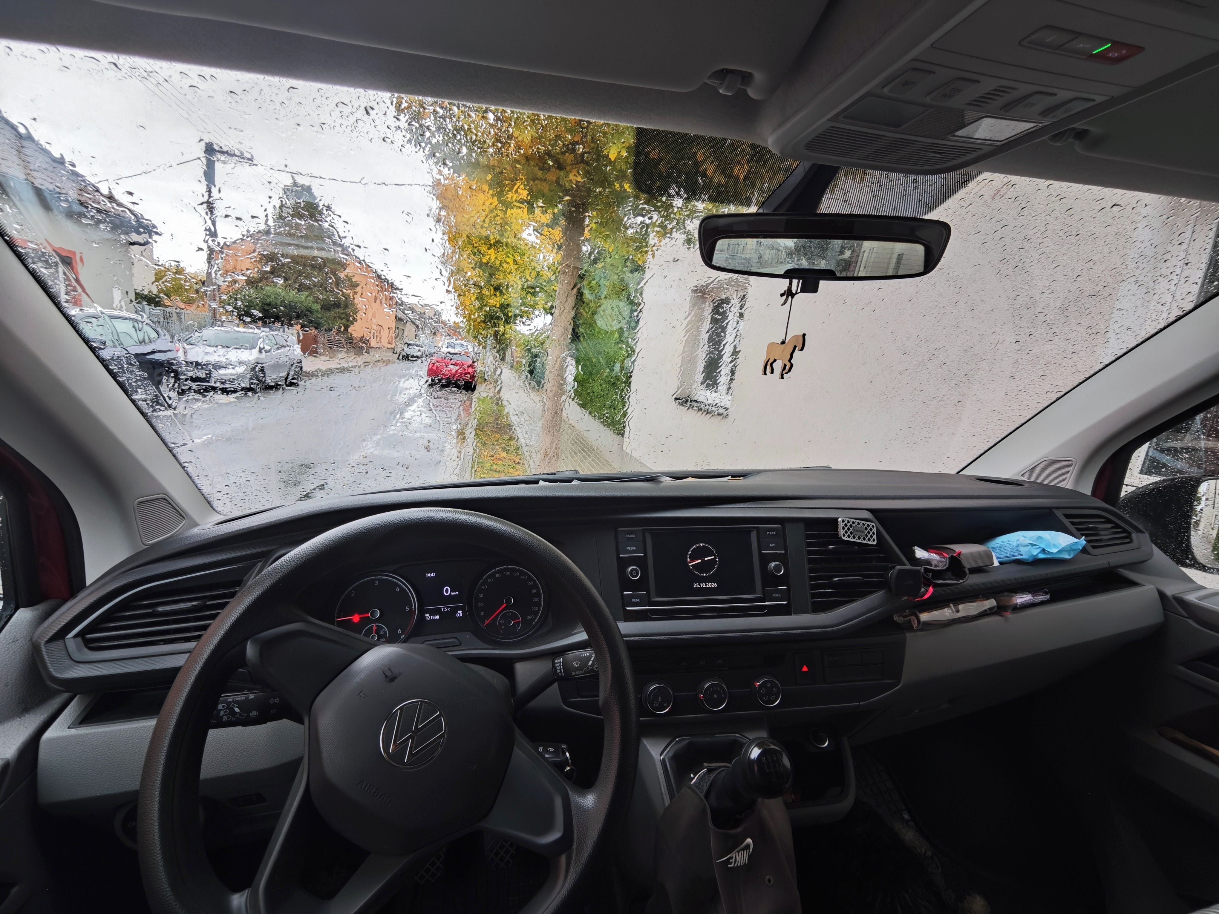 Volkswagen Transporter, 2,0 TDI servisováno - fotka 6