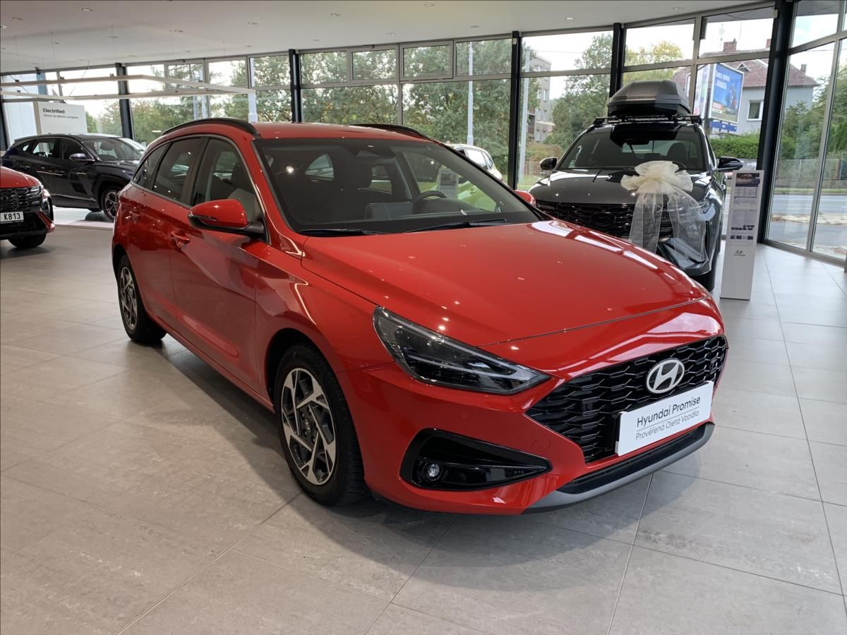 Hyundai i30, 1,5 TGDI 103 kW DCT STYLE - fotka 3