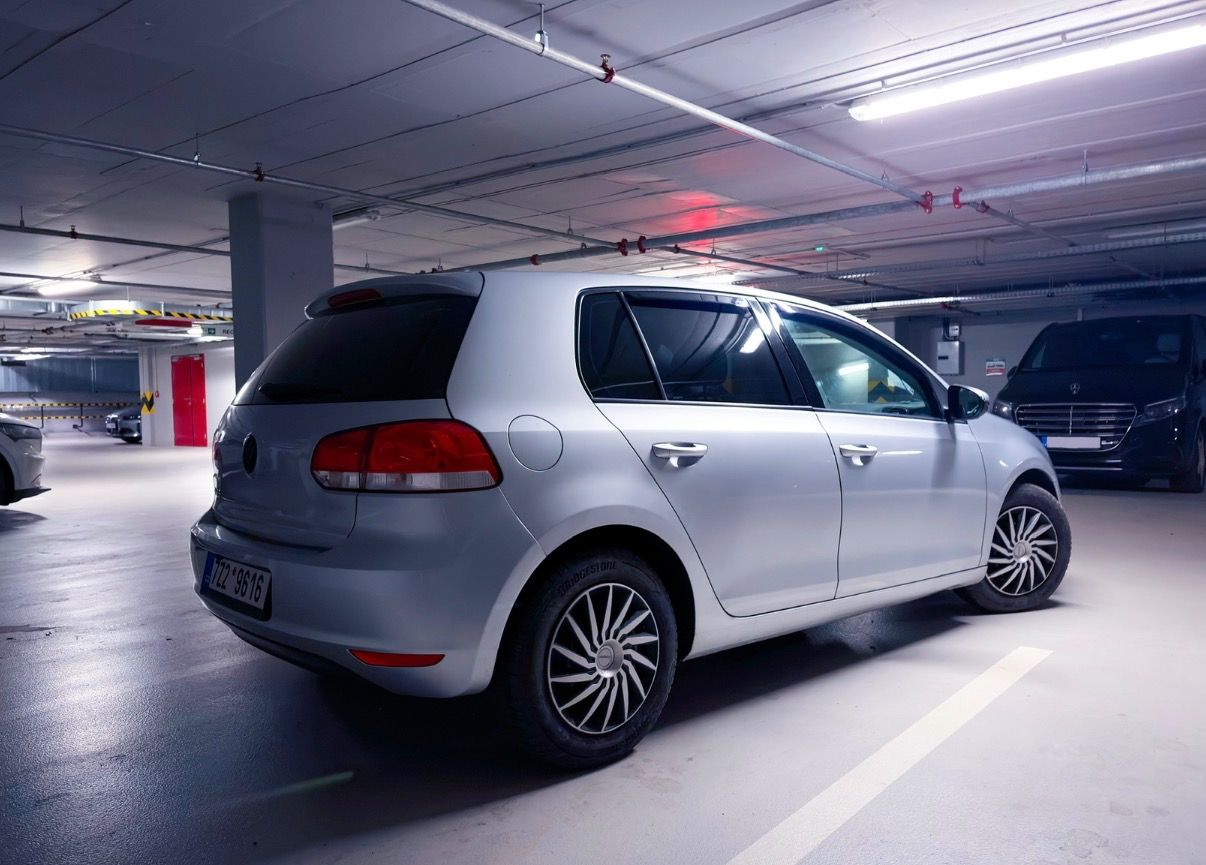 Volkswagen Golf, Volkswagen Golf 1,4 MPI 2009 - fotka 5