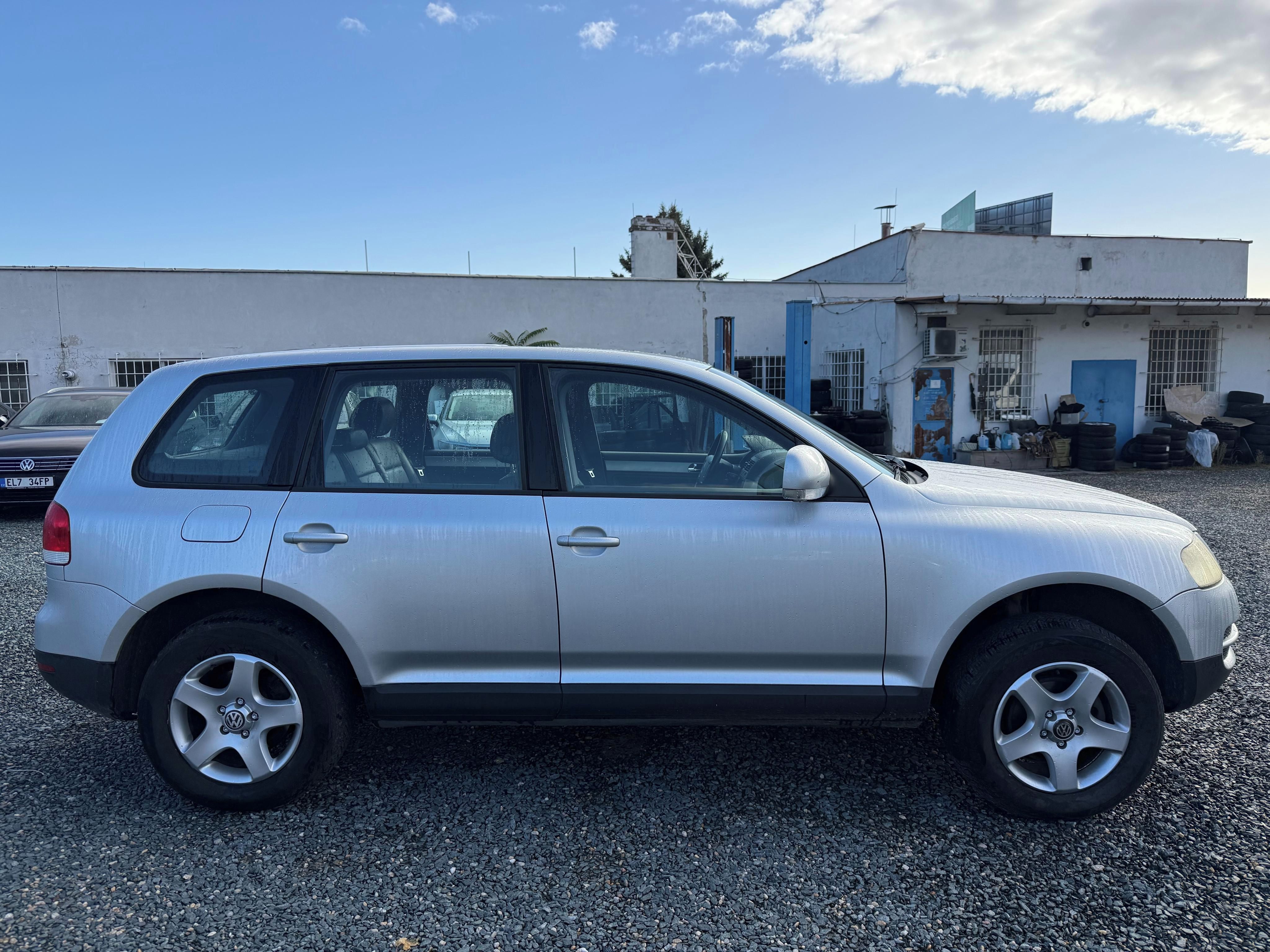 Volkswagen Touareg, 2.5 TDi 4x4 128Kw - fotka 2